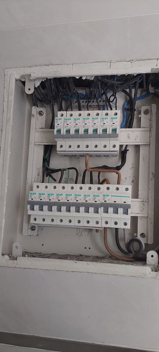 تٲسیس کهرباء البیوت
وسط سعید رقم موبایل ***********
