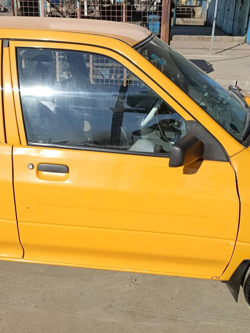 السلام عليكم سيار سايبا 2️⃣0️⃣1️⃣8️⃣🔚 كير مكينه كهربائيات تدفئة تبريد گشر مكفوله دوشمه ( السيارة بيهة صفحة وحدة لحيم الشاصي جهة اليمنة و جاملغ امامي مبدل اثل شخوط القديم موجود و شخط بل باب مكحل واضح فقط السيارة بسمي مصفرة هيئة و غرامات رقم بغداد نكليزي الدولي شرط التحويل سعرها 4️⃣7️⃣ وبيهة مجال قليل 
ملاحظة ⚠️ ( لا الهورن البوش ولا الدركه مو ويا السيارة عزيزي) 💙 ( عنوان بغداد قرب مجمع بسمايه رقم التليفون ***********
