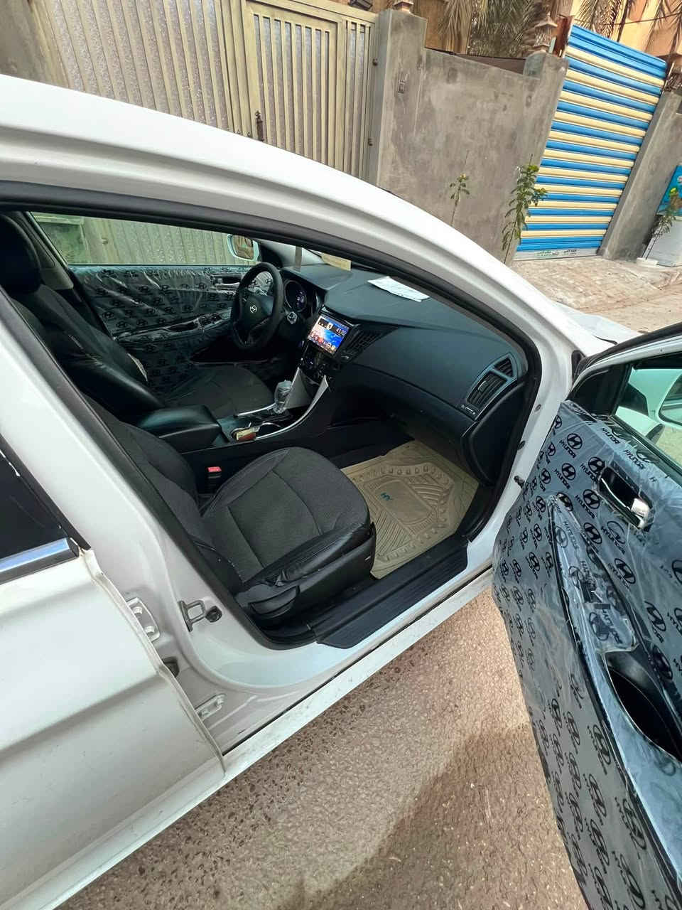 سوناتا ٢٠١١ أمريكي ( مكينة GDi 2400جديدة 

گير جديد وحدادية جديدة تبريد ثلج السيارة ما ناقصها شيء 

رقم بغداد ( هزة جديدة . لوحات جدد . ب اسمي السيارة ) 

سيارة مال جناااي .. 

السيارة كدام عينك ..  بيها شكم قطعة 

أبيع حزام …  مكان كربلاء طويريج 

السعر 80 وبيها مجال . ❤️‍🔥

***********
