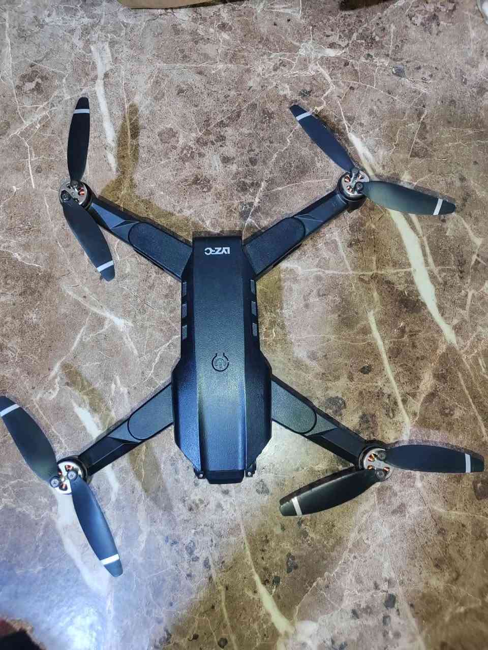 للبيع درون L900 PRO  لون اسود مميز
مميزات الدرون تدعم تحديد مواقع GPS .
.تدعم خرائط كوكل لتحكم بل درون للمدئ طويل
2.تدعم الرجوع ذاتي(Ĥ) ترجع الئ نقطه الانطلاق.
3 مدئ حقيقي للطيران من 1-3 كيلو متر
ارتفاع اكثر من 100 متر حقيقي يعني تختفي بل جو
بطارية من 20-30 دقيقة
يتوفر توصيل


**إذا كنت صاحب هذا الإعلان وتريد حذفه لأي سبب، رجاءا أرسل رسالة إلى الدعم الفني**