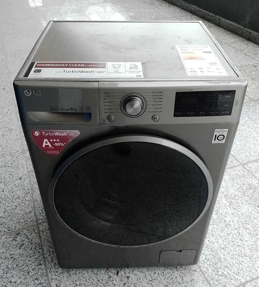 غسالة الجي 8كيلو حديثة نضافتها مبينه للبيع ***********
