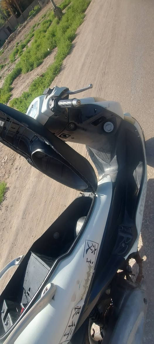 سلام عليكم من رخصت الادمن دراجه كامكو بوليس دراجه مكينه بلاد مامفتوح بيه برغي مامفتوحه ابد مرحك ناعم كلش نص نكره سلف وهندر شلعه ومعدل 140 تايرات جدد بريكات بلمكان ثنينهن نضيفه كلش كلوبات عالي ناصي دبل اشاير بك لايت كله شغال  كيج حماوه رون عداد بنزين كله شغال قفل جنطه قفل سترين  ضرره بس الكسر الي بل ستيرن موضح بلصوره للبيع 550وبيه مجال للشراي مكاني حله مر0كز ***********  | ***********
