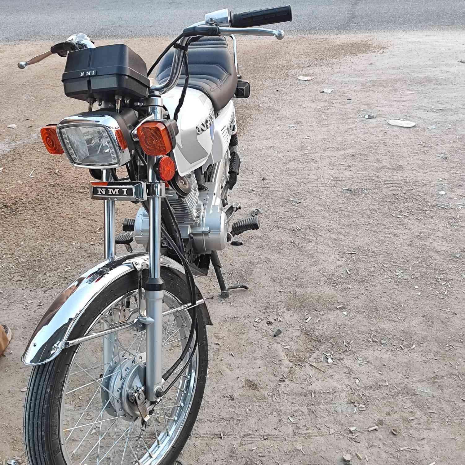 السلام عليكم دراجه 21 رقم وسنويهه مكاني سماوه مركز +الدراجه مفتوحهه بستم سعر خاص او ***********
