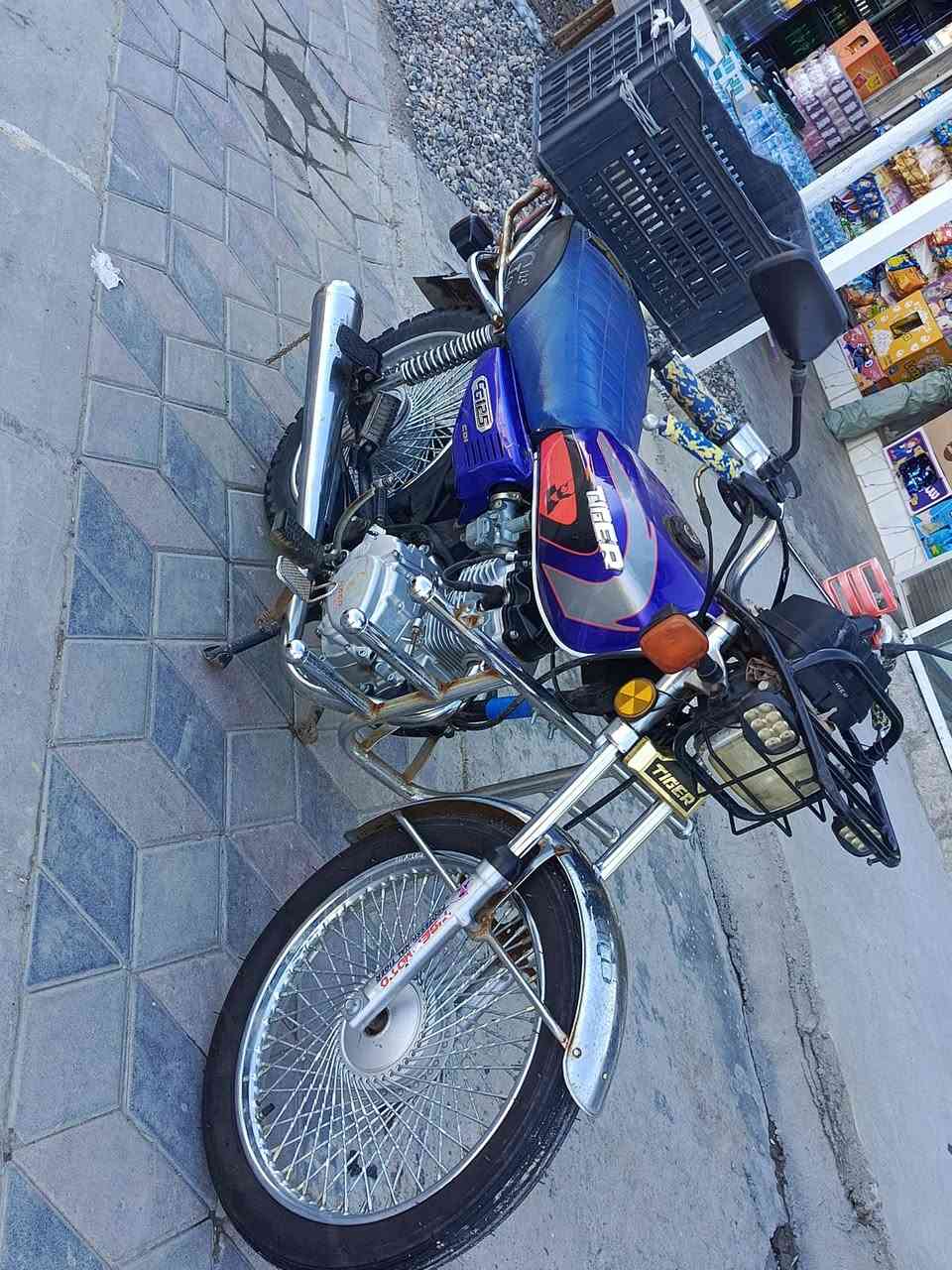 السلام عليكم تايكر 21للبيع
للاستفسار تصل ع صاحب دراجه.  ‏‪***********‬‏
