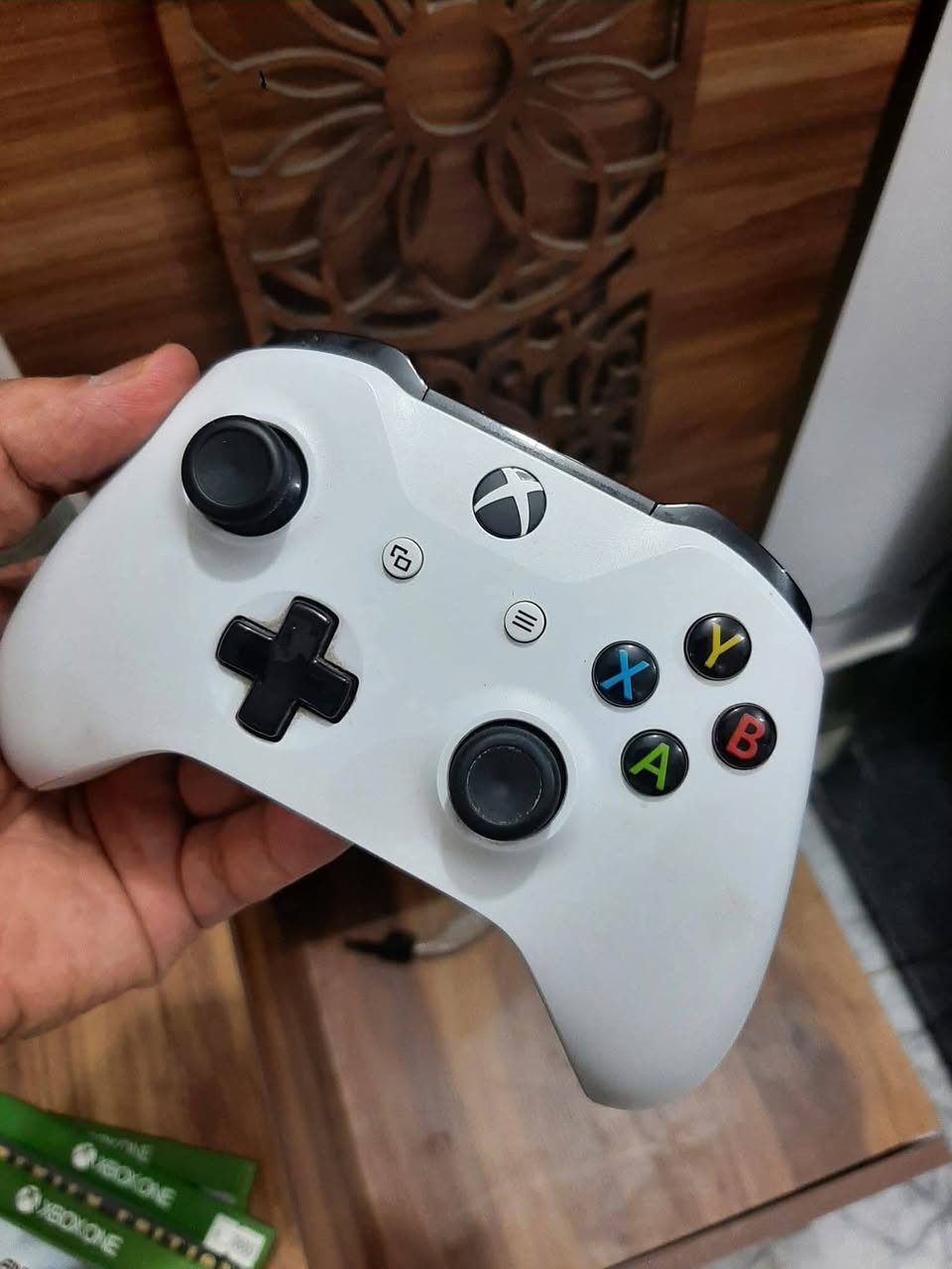 سلام عليكم xbox ون فات
معا جوستك ون اس
معا حساب بي العاب  متروسه
ريد ديد 2 و1
جي تي اي 5
بلاك اوبس 3 و1
تكن 7
شاحنات
وبعد..
ونضيف كلش مثل ما واضح بل صوره
 واتساب *********** 
سعره 130 قفل ترا اذا تشتري ال العاب ال بل حساب يكلف بل 150 الف والجهاز 110 هاي صرفت 250 الف يمي 130 فقط معا توصيل 135
