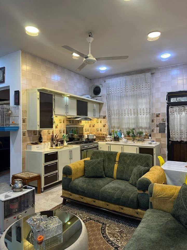 #سلام_عليكم
#دار_للبيع_مساحه_120_متر_واجه_8اونص_اونزال_14

يحتوي على 3غرف نوم+ستقبال+مطبخ+صاله+صحيات 2

طابو زراعي سند ٢٥ إقرار محكمه الدار كله طابوك 

العنوان)؛ بغداد الدوره جمعيه خير الله بل زراعي مال جمعيه

الستفسار *********** *********** ***********
