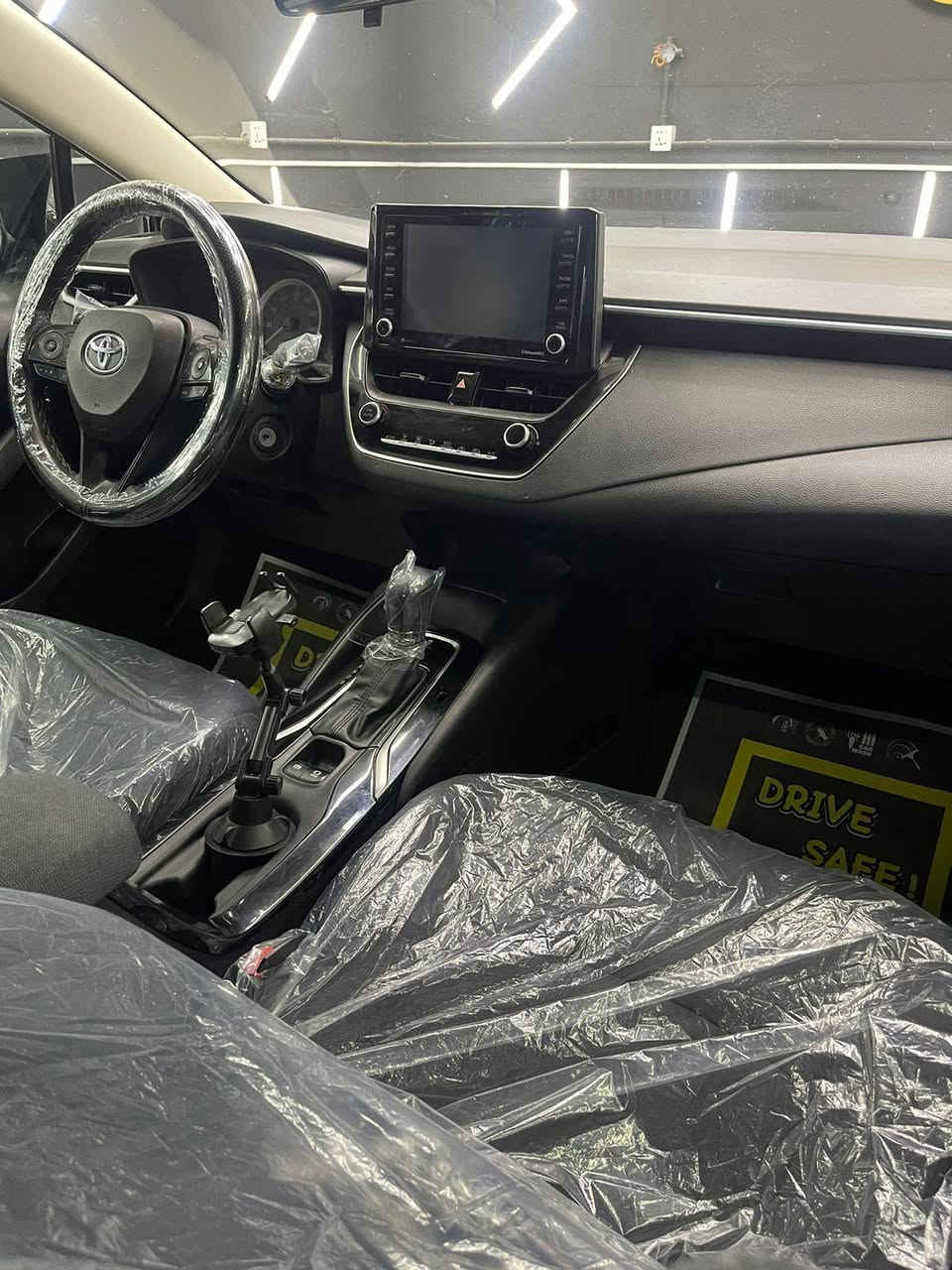 السلام عليكم
كورلا وارد امريكي LE موديل ٢٠٢٢ رقم اربيل ماشية ٧١ ميل  هزة ساقطة تحويل او وكالة حادثها موضح بالصور بابين تبديل وصبغ جاملوغين الخلفيات حوض وشواصي كفالة بجم كبس بيها حالوب فقط اثر ما مبين بشوف العين
بالعراق بيها جاملغ حادث كلش بسيط ومنزل صورته
السيارة جاهزة وبدون نواقص ميكانيكية او كهربائية
كلشي ذكرت و اكو سونار عدد ٣ شوفهن واقتنع وخابر وتدلل
السعر ١٢٥
رقم الهاتف ***********
مكانها الاعظمية او سبع ابكار
