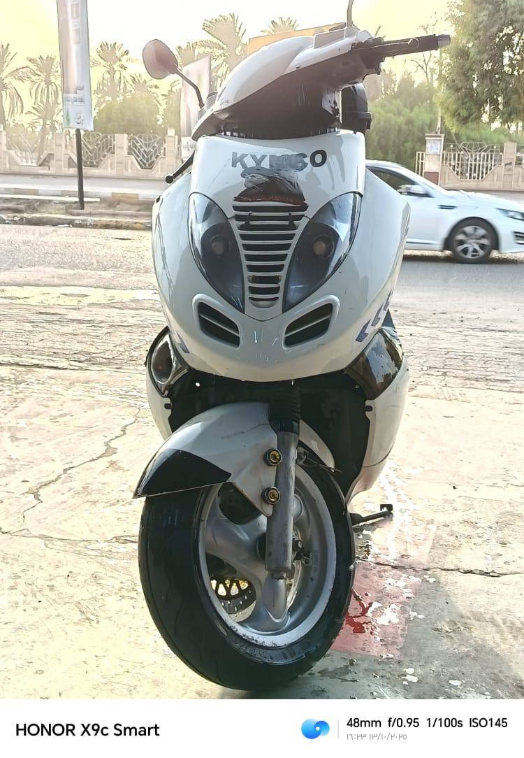 سلام عليكم دراجه للبيع كامكو ياباني وارد تايلندي دراجه موديل 2005 مكينه 200cc علا وضع الوكاله شرط ماوكفه  وباب مصلح برغي مامفتوح بيه حادثه جه اليمنه   باقي نضيفه دبل دسك ربعه دبل كله شغاله كهربائيات لايت اشاره دبل دشبول مال جناي رجأ بس شراي يراسلني


**إذا كنت صاحب هذا الإعلان وتريد حذفه لأي سبب، رجاءا أرسل رسالة إلى الدعم الفني**