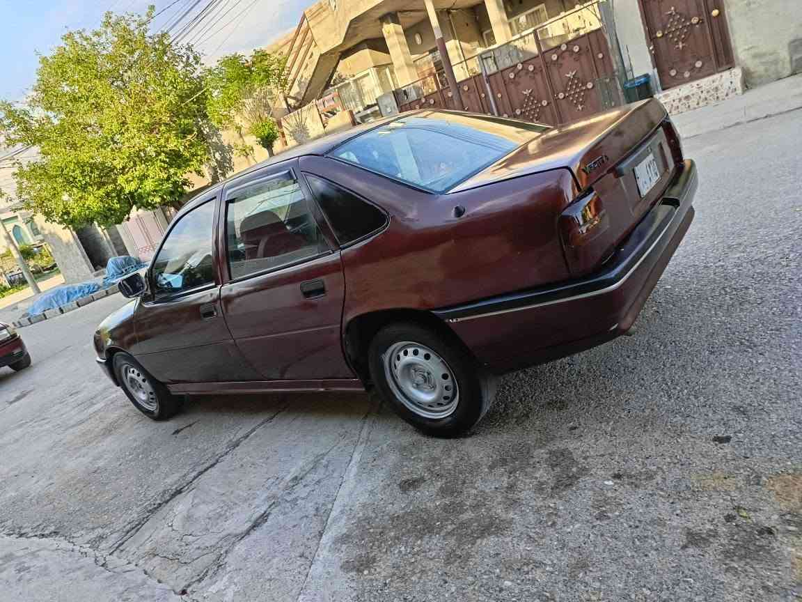 ئۆپڵ مەکینە شازدە  گێڕ مەکینە وەرگەڕاو بڕاوە موس دوکەڵ بوخار بەشەرتی فیتەر *********** چوار ویل و تایەی خاوێن لەحیم و خایسی نیە کامل کارەبای بەشەرت زۆر بەکێش و بەهەڵمەتە بەنزینی زۆر کەم دەوێت دەمێکە یەک دەستە مەسرەفی نیە ماڵی دۆستەو سعری قفڵ ٩ گەڵاو نیو 
ڕ *********** ڤایبەر واتسئاپ لەسەر کۆڕەکە *********** رانية, السليمانية
