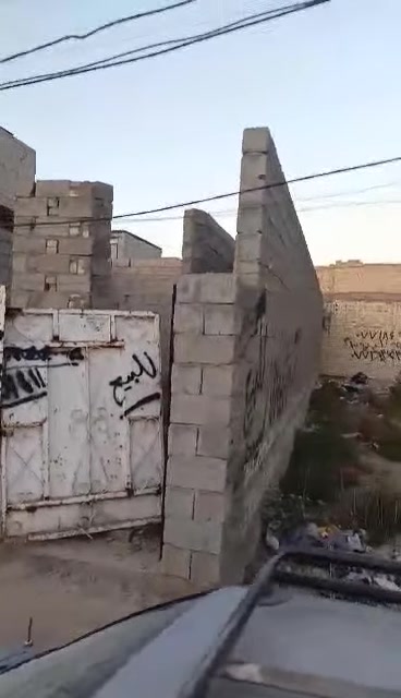السلام عليكم عندي هيكل بالزعفرانيه 100متر بيع او مراوس بيت 50 متر وانطي ***********
