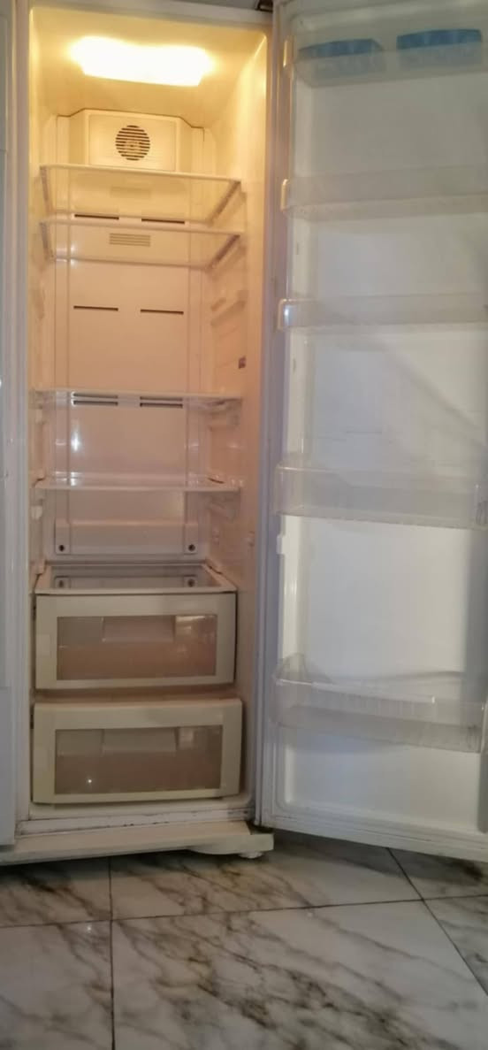 ثلاجه بيكو ثلاجه مجمده نفس الوقت ب٣٠٠ وبيها مجال تجميد فول شرط الفحص


**إذا كنت صاحب هذا الإعلان وتريد حذفه لأي سبب، رجاءا أرسل رسالة إلى الدعم الفني**