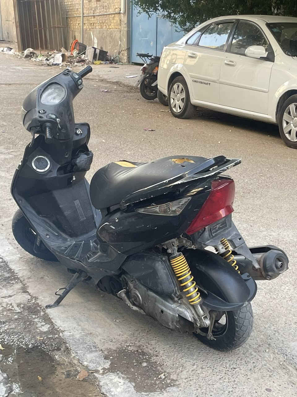 300 وبيها مجال دراجه مجفته صارلها شهر نوزل 
نواقصها سكليتر قبغ هندر كفر وجوزه كهربائياتها شغاله كلها


**إذا كنت صاحب هذا الإعلان وتريد حذفه لأي سبب، رجاءا أرسل رسالة إلى الدعم الفني**
