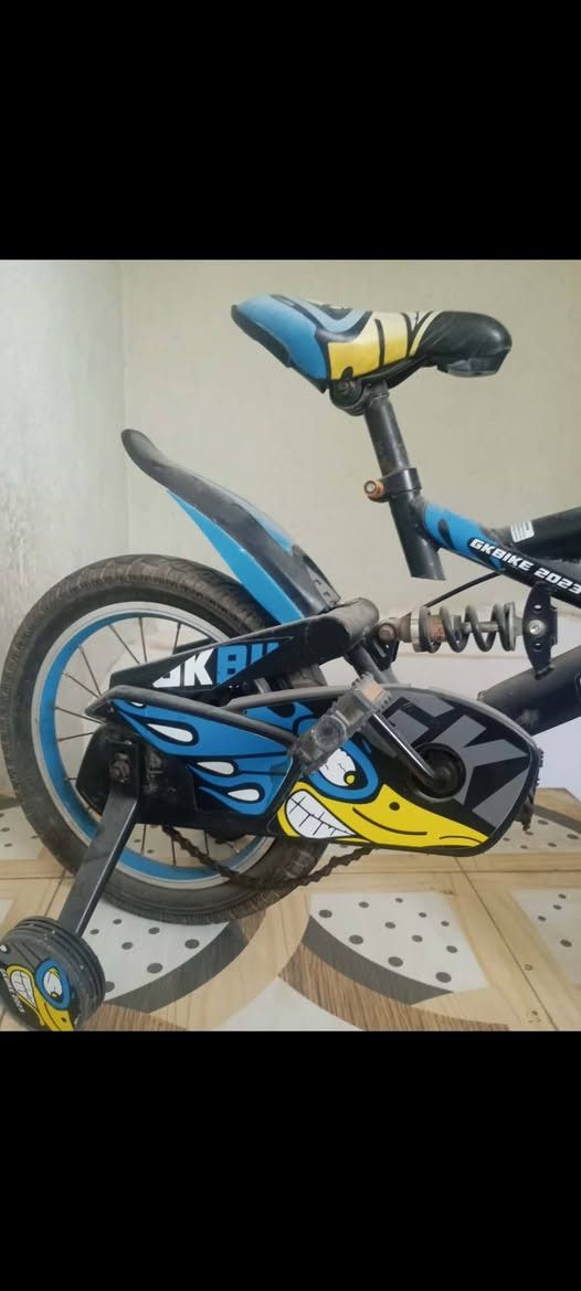 السلام عليكم بايسكل جديد مستعمل قليل اشتريته قبل اسبوعين لبيع السعر ٥٠ الف وبي مجال لاستفسار الرقم *********** /***********
