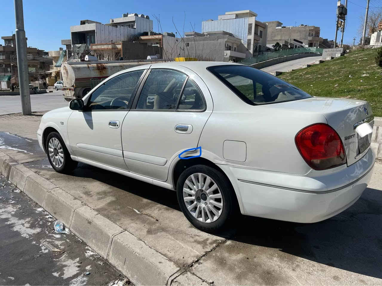 نیسان سەنی مۆدێل2009 یابانی گێڕ ئۆتۆماتیک مەکینە رەش گێڕ و مەکینەی بەشەرت  تەبرید سارد 🥶 و گەرم بەشەرت 4تایەی تازەی لەژێردایە دۆستەی لای سەکن بۆیاخە و 2پەڵە ساردی بچووکی هەیە شایەنی باس نییە 246هەزاری هەقیقی ڕۆشتووە  هەزەی هەتا2026تازەیە سەنەوی بەسەرچووە سەیارەکە ماڵی دۆستە ماسەفاتەکانی وەک 
ناوزەرد/چوارجام کارەبای/ئاوێنە کارەبای/کەلەو کۆنتڕۆڵ عەینەک/ویلکەپ یەدەنیکل مواسەفاتی تر 
لە دەعامی پێشەوە بۆ دەعامی دواوە بەشەرتی فیتەر  سەیارەکە ماشااللە دەوێت 
شوێن/سلێمانی
ئاسیا/***********
سعر/105گەڵاو معامەلە السليمانية, العراق
