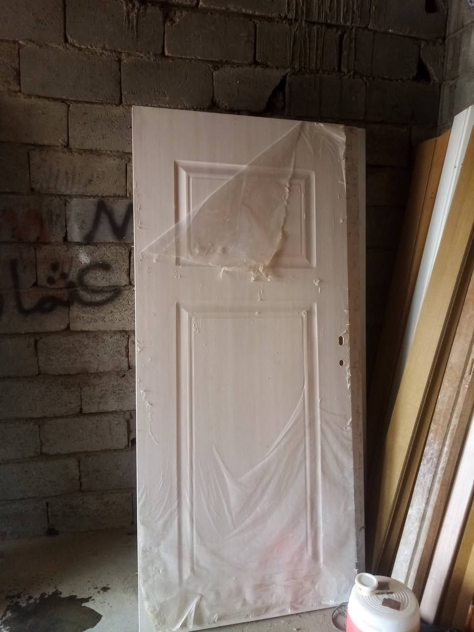 عندي أبواب تركي جديد مامستعمل كامل مع الكيلون بدون جرجوبه ب75 الف أبوغريب خان ضاري ***********،، ***********
