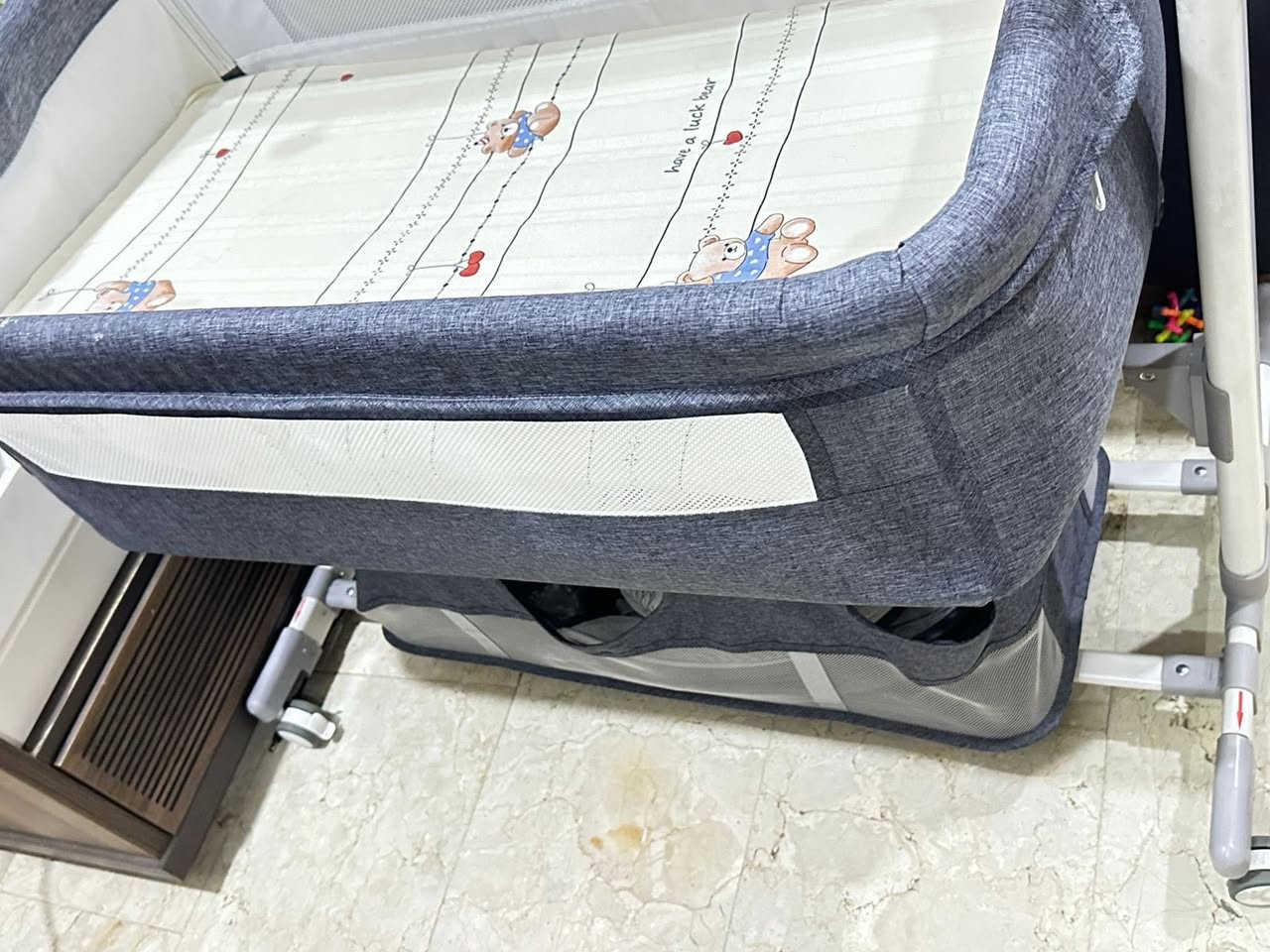 كريكوت جديد ممستخدم وياه دوشك هديه بي هزاز كهربائي وموسيقى يجنن كل غراضه كامله وجديد رايدته ب ٧٠


**إذا كنت صاحب هذا الإعلان وتريد حذفه لأي سبب، رجاءا أرسل رسالة إلى الدعم الفني**