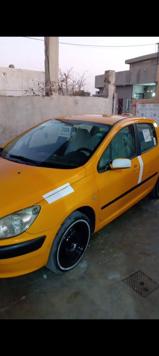 بيجو تكسي موديل 2004 فرنسي حجم 307 رقم كركوك سنويه ساقطه مشروع وطني دفتر بانزين ماكو سياره نضيف شرط محرك وكير 40  بي مجال او مراوس مع بيجو خصوصي  ***********
