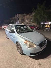 اكسنت موديل 2009 خليجي مكفوله من الضربه والصبغ . بيها دحجات طخات خفيفه...