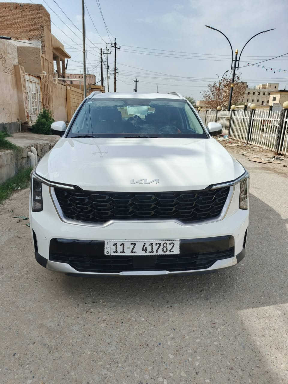 السلام عليكم
سورنتو 2025 خليجي كفاله عام

رقم بغداد بسمي تحويل مباشر

السياره ماشيه 3 ألف زيروجديده كلش

بعدهي بنايلون الشركه

مكان سياره ذي قار قضاء الرفاعي

ويل 19 

المواصفات 

ضمان الشركه الدولية

ترحيب بالسائق 

بصمه + بصمه ابواب 

تشغيل عن بعد 

كير ماوس 

6 سلندر 

7 راكب  

شفتات مقود

4 وضعيات قياده

سايد بريك بصمه 

بردات بلاديه 

شاحن واير لس

جنطه كهرباء 

كشنات كهرباء 

مري شفط 

كامره خلفيه دواره 

حساس امامي وخلفي 

شاشه متصله  

اوتو هولد
نزول منحدرات اوامر صوتيه
مانع انزلاق
حساس اطار

مود درايف

3 قطع تبريد 

اشاير بالمري 

الاتصال ***********

السعر 338 وبيهه مجال 

تأخذ سياره زيرو وبسعر حلو أحسن ما تأخذ من المعرض وبفرق 20ورقه هاي زيرو والفرق بجيبك
