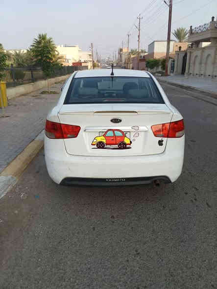 سلام عليكم  كيه سيراتو كفاله عامه بس بيه بارد باب سايق مامعدل وبيه يم قبق البانزين تعمير  بس ولباقي كفاله سياره اخت ازيرو رقم صلاح الدين  مداور ثاني يووم ***********خابر واني حاضر
