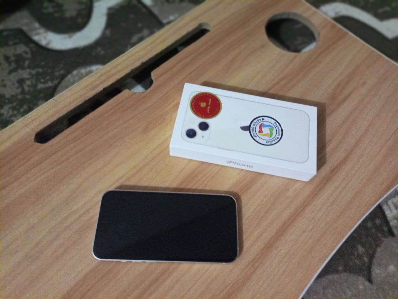 السلام عليكم 
13عادي لبيع 
ماستر
شرق اوسط
بطاريه 95
ذاكره 128
نضيف 95‎%‎
مكاني كوت
السعر 450وبي مجال قليل 
رقمي ***********
واتساب او انتصل Singapore
