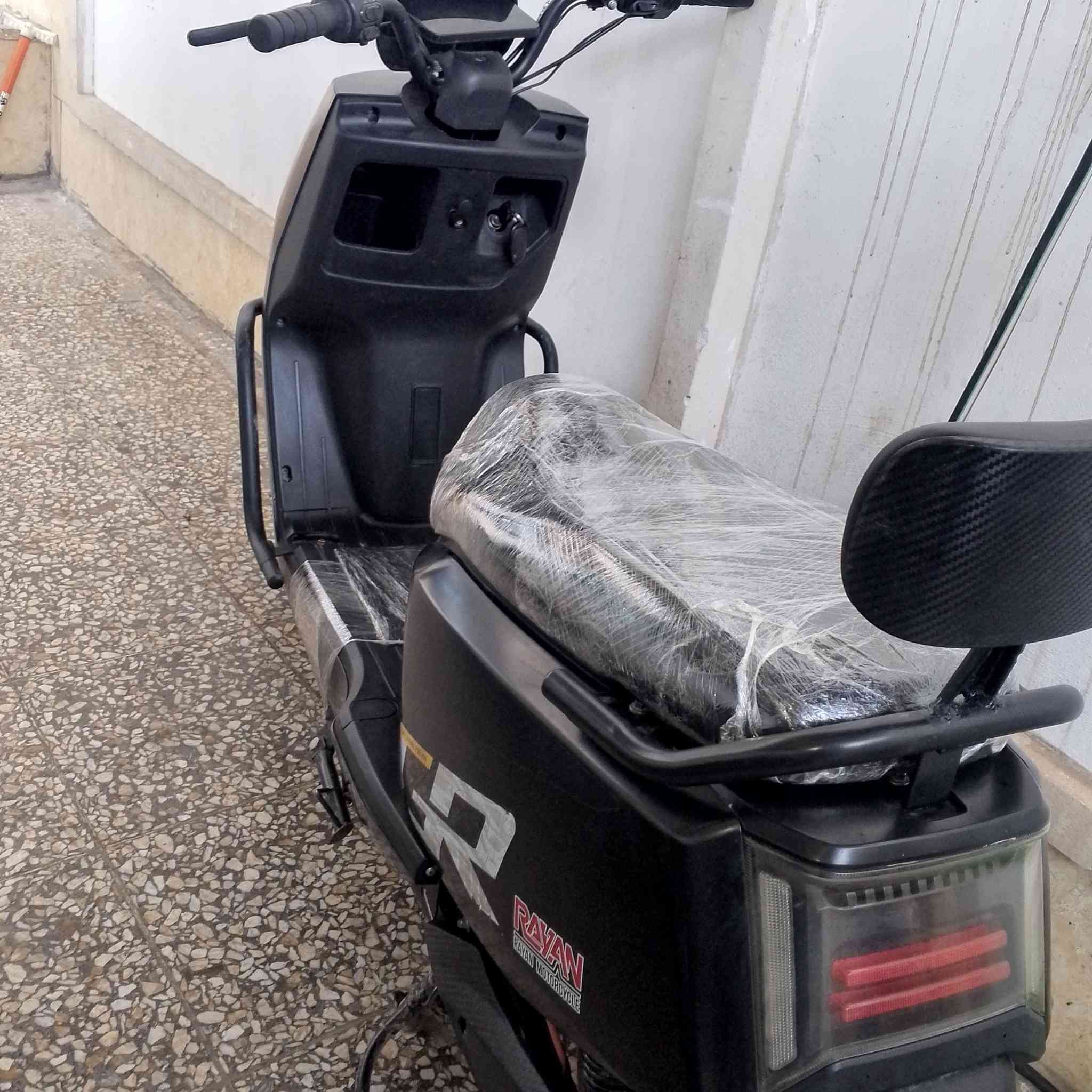 السلام عليكم 
دراجة شحن .سكنس الريان .
6بطاريات .3سرع .2025.
السعر 600.مكان ابو غريب.
لتواصل خاص


**إذا كنت صاحب هذا الإعلان وتريد حذفه لأي سبب، رجاءا أرسل رسالة إلى الدعم الفني**