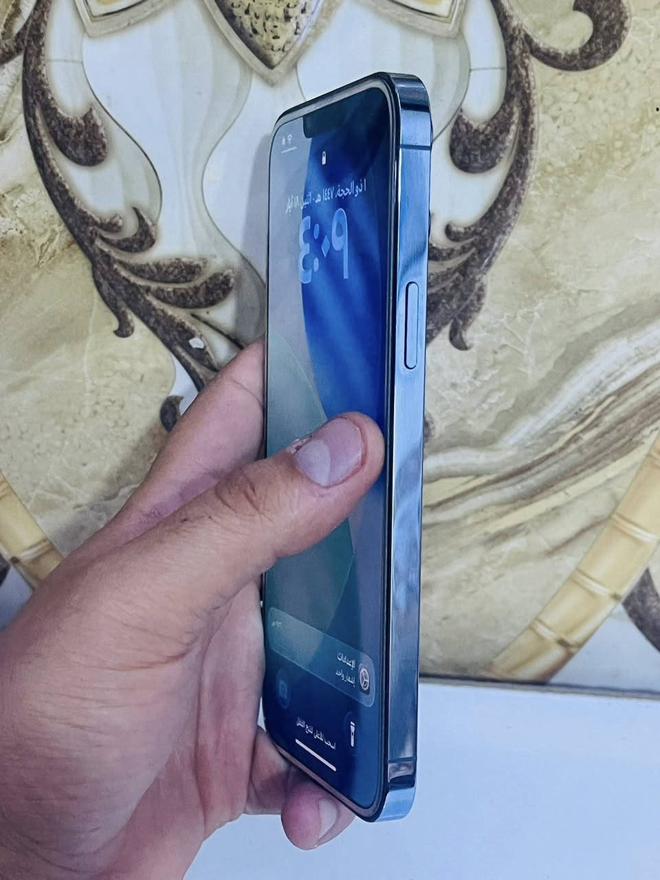 أيفون 13pro Max
المكان الدورة 
الرقم ***********
البطارية ٨٧
الجهاز ماستر مو أمريكي 
أنطي بي ضمان وياخذة من باب البيت وين ميروح يفحص عادي ونضافة 100% واذا بي شخط انطي كروتة للولد
السعر قفل 750
