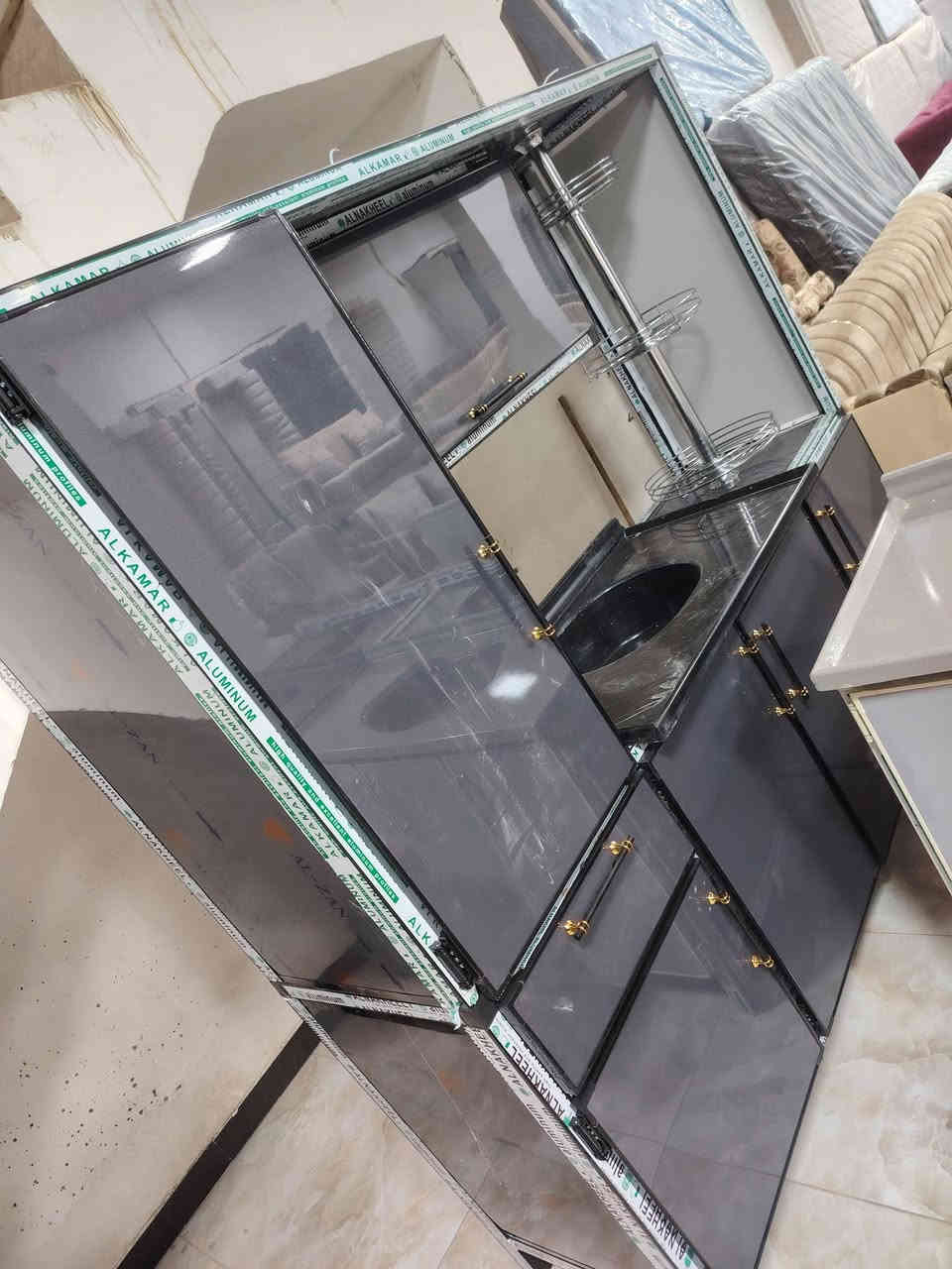 ⚜️👑 مجمع ابو بلاش للاثاث 👑⚜️.
جميع اللوان متوفر مختلف المديلات والقياسات صار عنده مراوس القديم بالجديد صار عدنه نضام القصد📌 العنوان كربلاء طريق الحر مجاور معمل الثلج  مقابيل الاتحاد الرياضي اي ستفسار الاتصال  يوجد واتساب 👈***********👉👈***********👉
