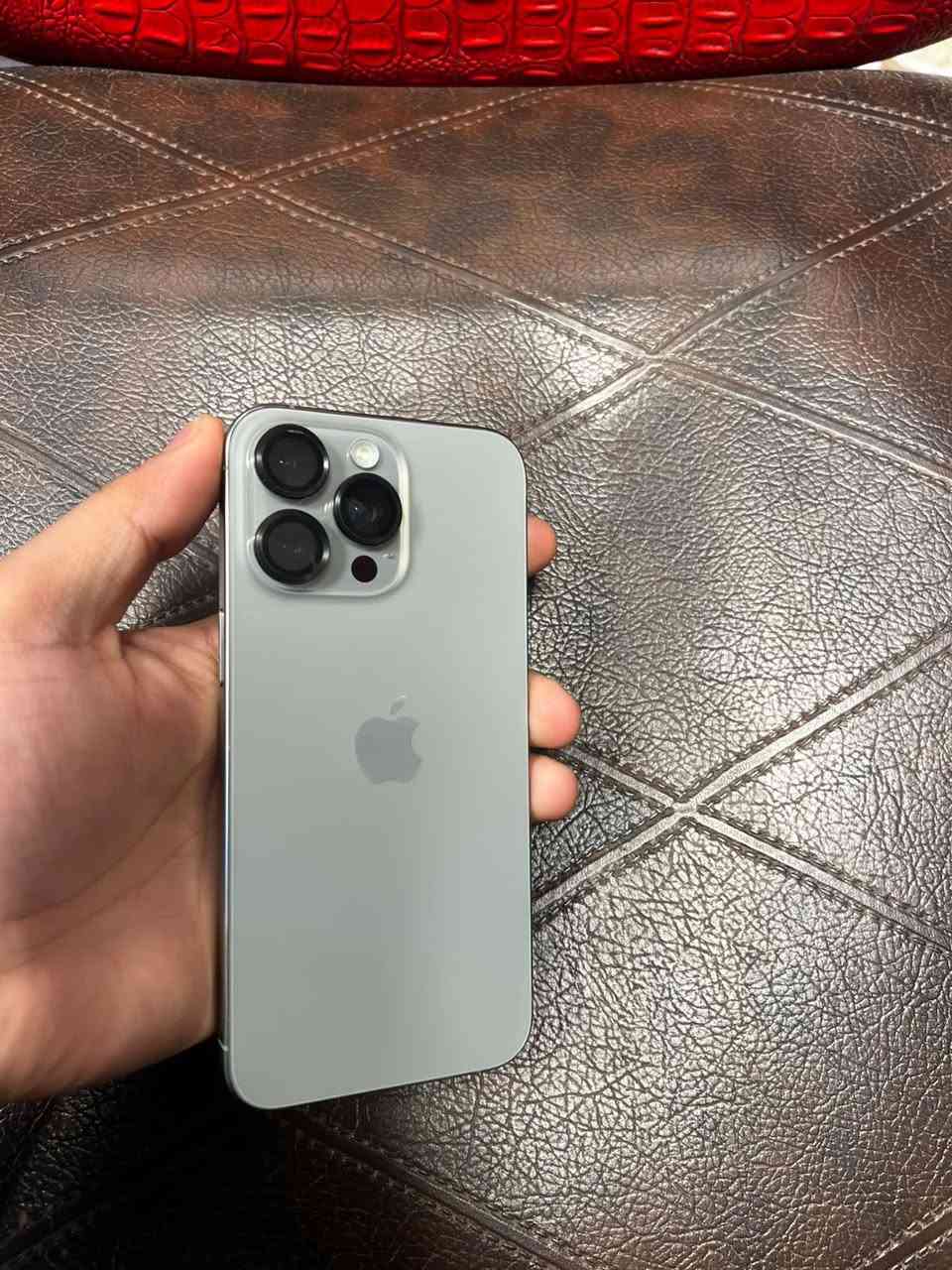 آيفون 15برو ماكس شرق اوسط نضافه 100/:  ذاكره 256بطاريه87
السعر مليون 50 بي مجال 
مكاني بغداد ***********
