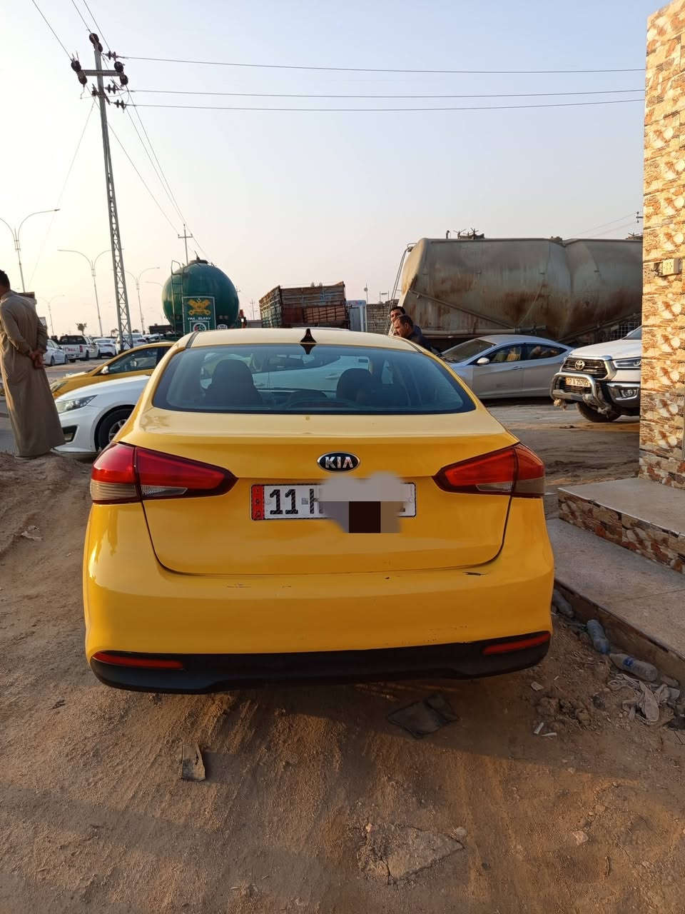 كيا فورتي ٢٠١٧ مكينه ٢٠٠٠ دوش كير AT
رقم بغداد بأسمي تحويل ثاني يوم ضرر جاملغ الكدام بدون عابر 

مصفره هيئه وغرامات السعر 120 وبيه مجال مكان سماوه ***********
