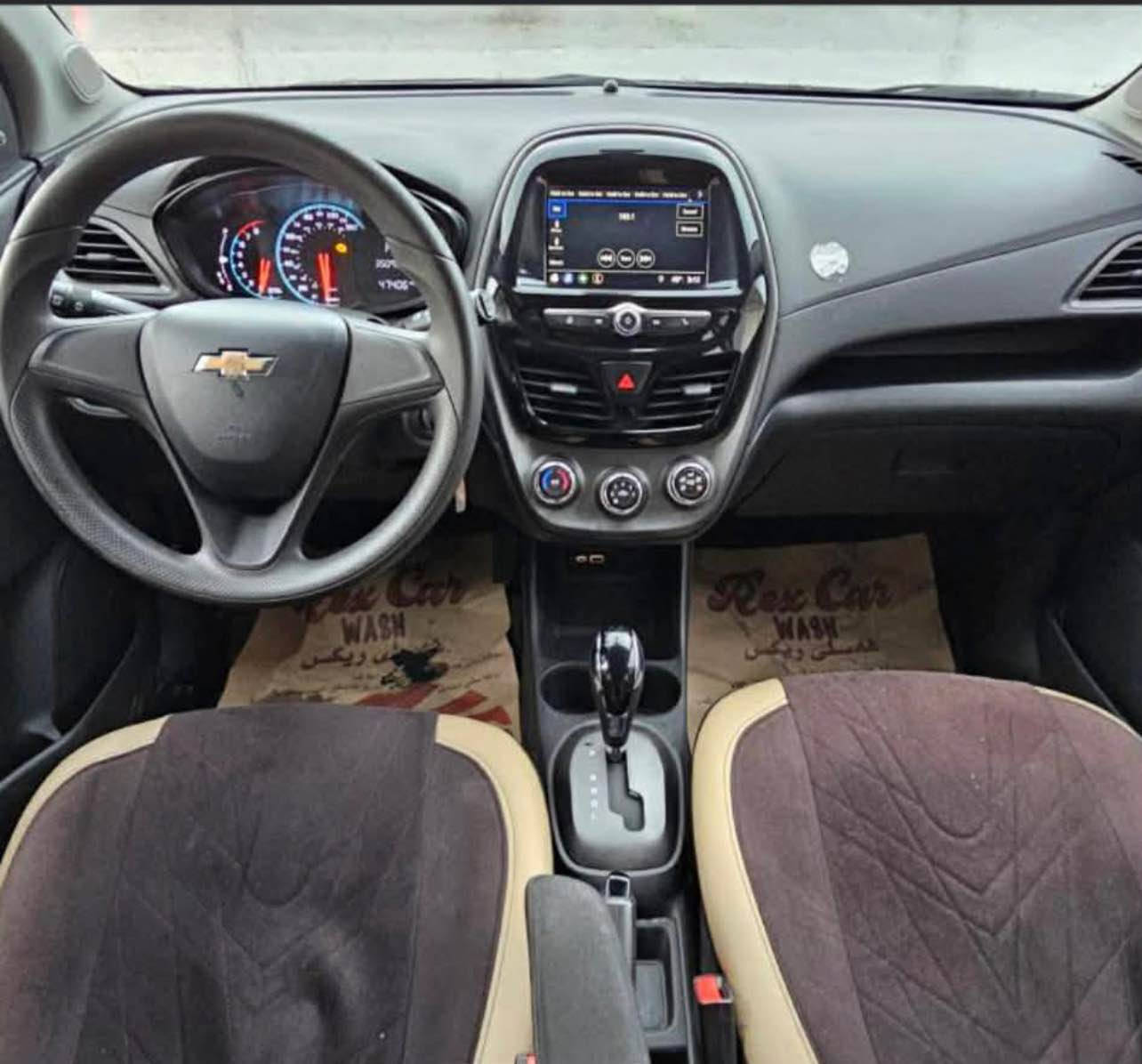 مۆدێل ٢٠٢١ ئەمەریکی .سەیارەکە گێڕ مەکینە و تەقە و ڕەقە بەشەر
٣ پارچە و نیوی هەیە 
سەنەوی تا ٢٠٢٨ نوێ و بە ناوی خۆمە
هەزەو بەڕادی نوێیە
شاشە کامیرەیە
٤ تایە و ویلی نوێی لەسەرە
٥١ هەزار رۆشتووە 
بۆ زانیاری زیاتر و نرخ پەیوەندی بکەن
*********** أربيل, العراق
