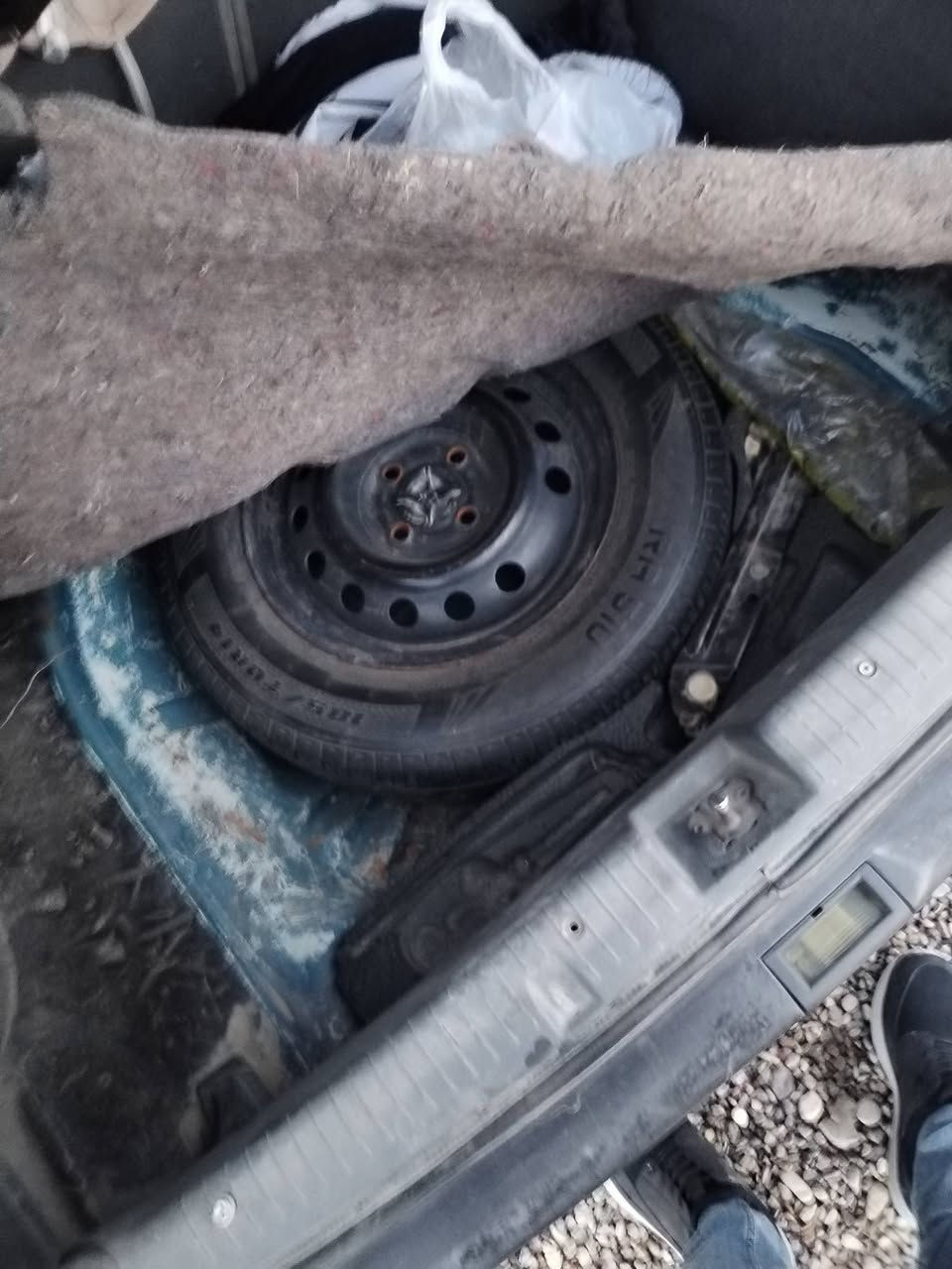 السلام عليكم
استرة 92
محرك ١٨
السعر ٤٣ مجال قليل
السيارة حيل نضيفة وجاهزة سنوية 28 كابون بانزين
مرشوشة مال تقحيل بس السقفم مامرشوش بي تقحيل
الشرعي بلديرة شرط تحويل سيارة مال جناي حيل نضيفة
اتصل وتدلل *********** مكانهة جنوب الموصل ناحية القيارة
