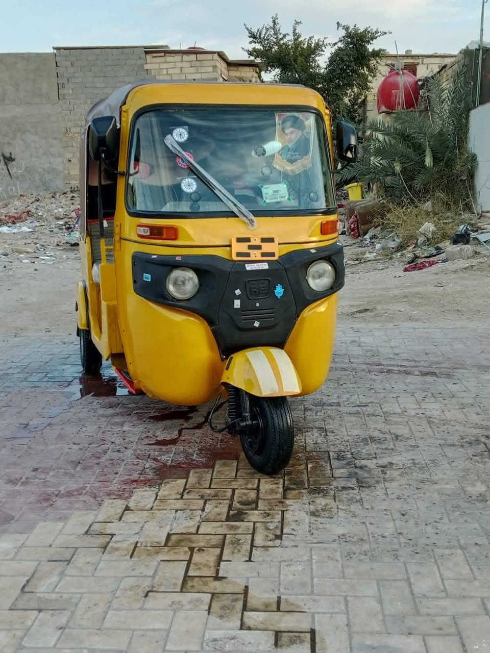 السلام عليكم تكتك موديل 2019 للبيع رقم وسنوية بسمي مداور ثاني يوم رقم نجف نكليزي بيهة مكينة 20 مصبوغة عام لجمالية مكفولة من الضربة معمرة خياساتهة كلهة شلعتهة تخبل مكينتهة ستوهة مجفتة السعر 6.500 ستة ونص وبيهة مجال لطيبين التواصل عل رقم ***********
