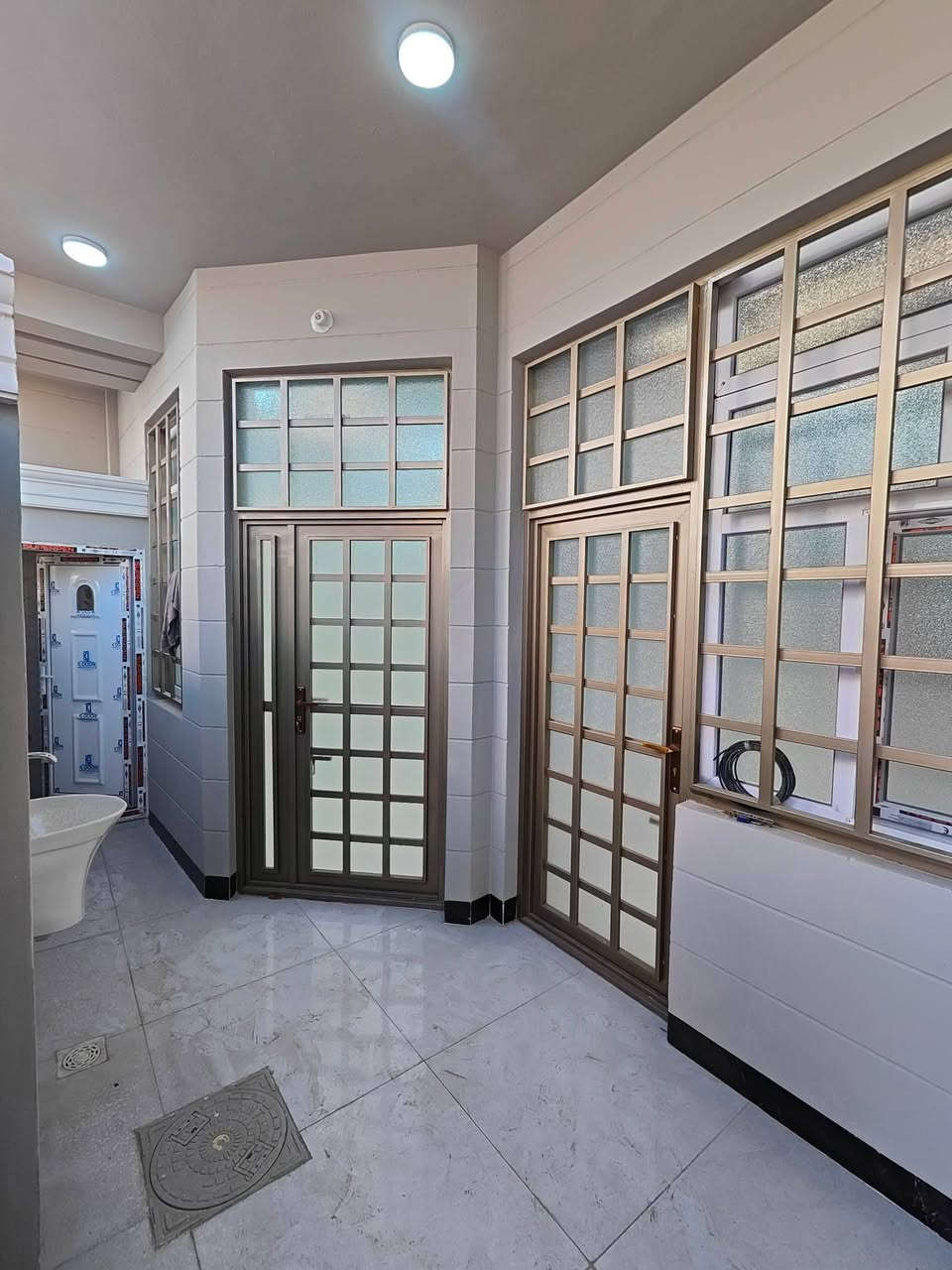 اللهم صلي على محمد وال محمد 🌹 سعر مناسب 🌹
يوجد بيت 100 م طابقين طابوك في كربلاء خلف سفاره تركيه على الحولي الجديد اربع سايدات🥰
منطقة سكنية تتوفر فيها جميع الخدمات تبليط 10 م 🥰
يتكون البيت من 4غرف واستقبال وصاله ومنور ومطبخ وحمامات عدد 3 🥰
طابو زراعي قرار محكمه سند 25 
للأتصال 
***********
***********
واتساب موجود تحياتي للجميع
