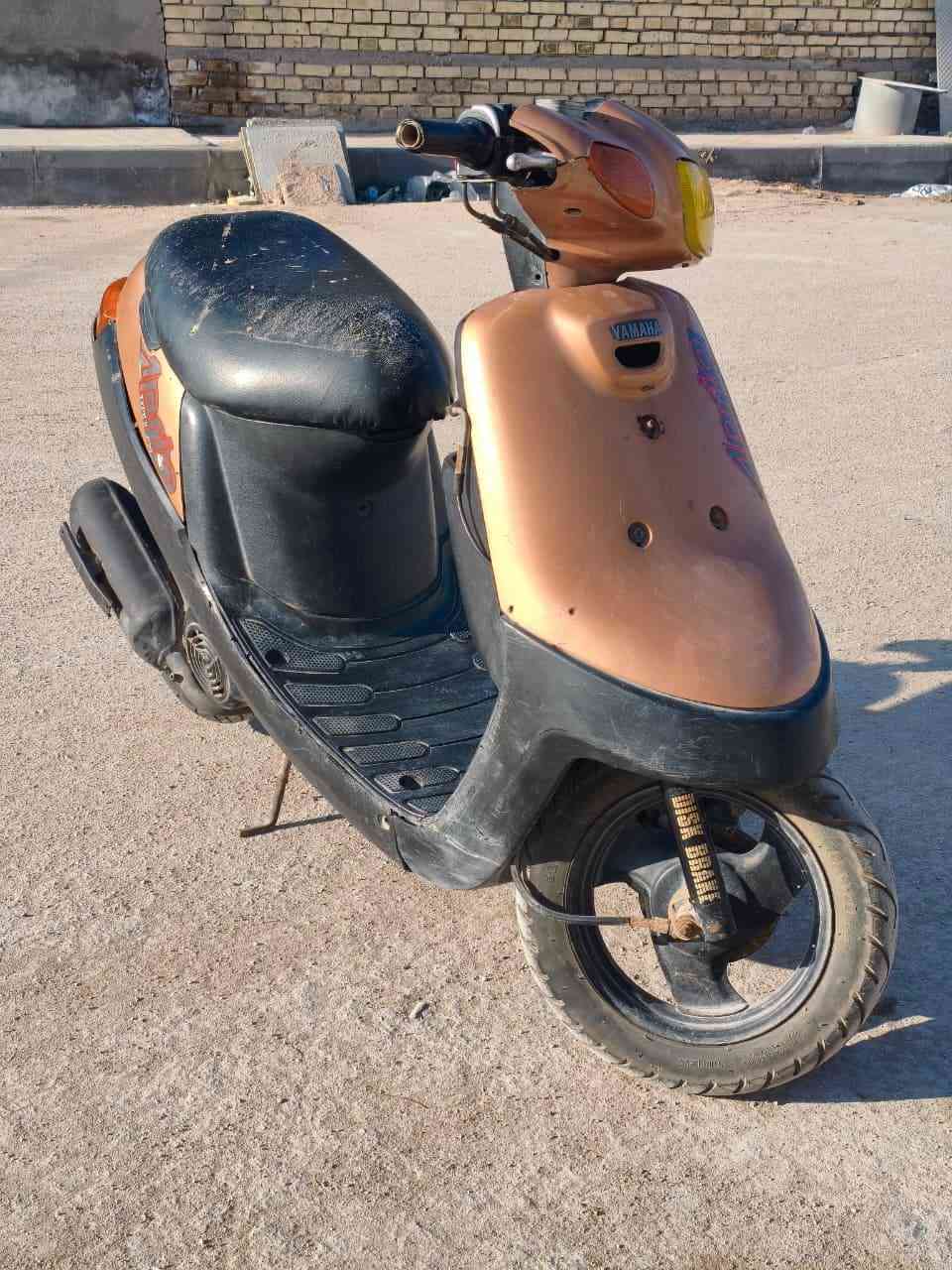 سلام عليكم بطة للبيع بلادية مكينة ناعمة هندر واحد سلف عوزة باتري لايت امامي و خلفي شغال قفل صندوق عداد يشتغل كلشي شغال بس أشاير تواير جدد 250 بية مجال للشراي *********** واتساب مكاني ناصرية اسكان الصناعي
