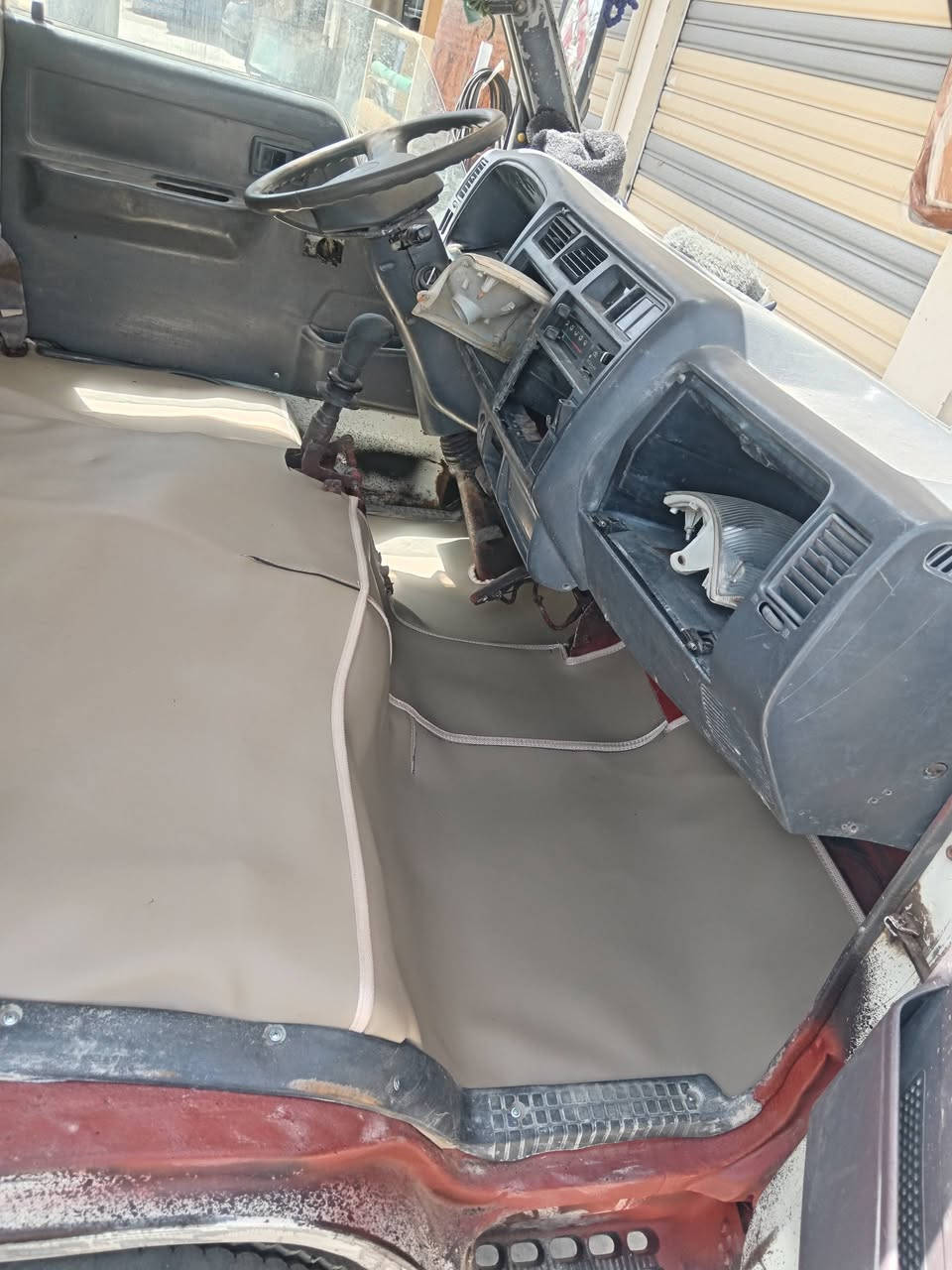 سلام 👋عليكم ✅***********
✅دوشمة النجوم ✨ لكافة انواع
 سيارات القديمة ✨ولحديثة 🚗
          ✅ارضية 🧞‍♀️
              ✅كشنات 🧞‍♀️
                  ✅سقف 🧞‍♀️
                      ✅بيبان 🧞‍♀️
                          ✅دشبول🧞‍♀️ 
                              ✅ايرباك 🧞‍♀️
🌐🧲...... ديالى...... بعقوبة....... شارع...... ام
...... العضام 
💵تواصل واتساب 
***********
