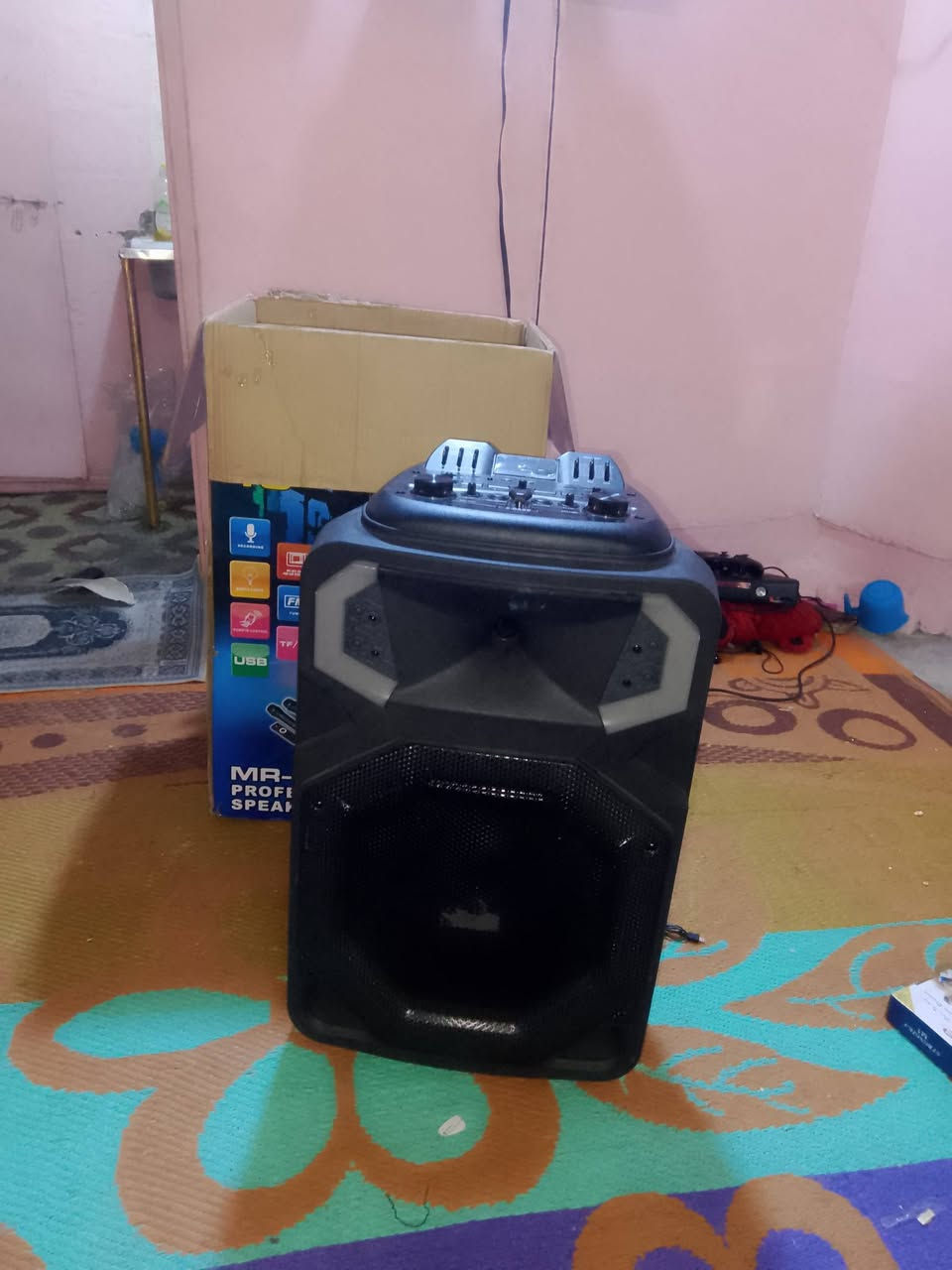 سماعه ايرانيه اصليه حجم كبير نظيفه ستعمال شهر شحن يطول 8 ساعات صوتها يخبل يلوتوث ورام سعرها 175 وبيها مجال قليل مكاني زعفرانيه للاتصال ***********
