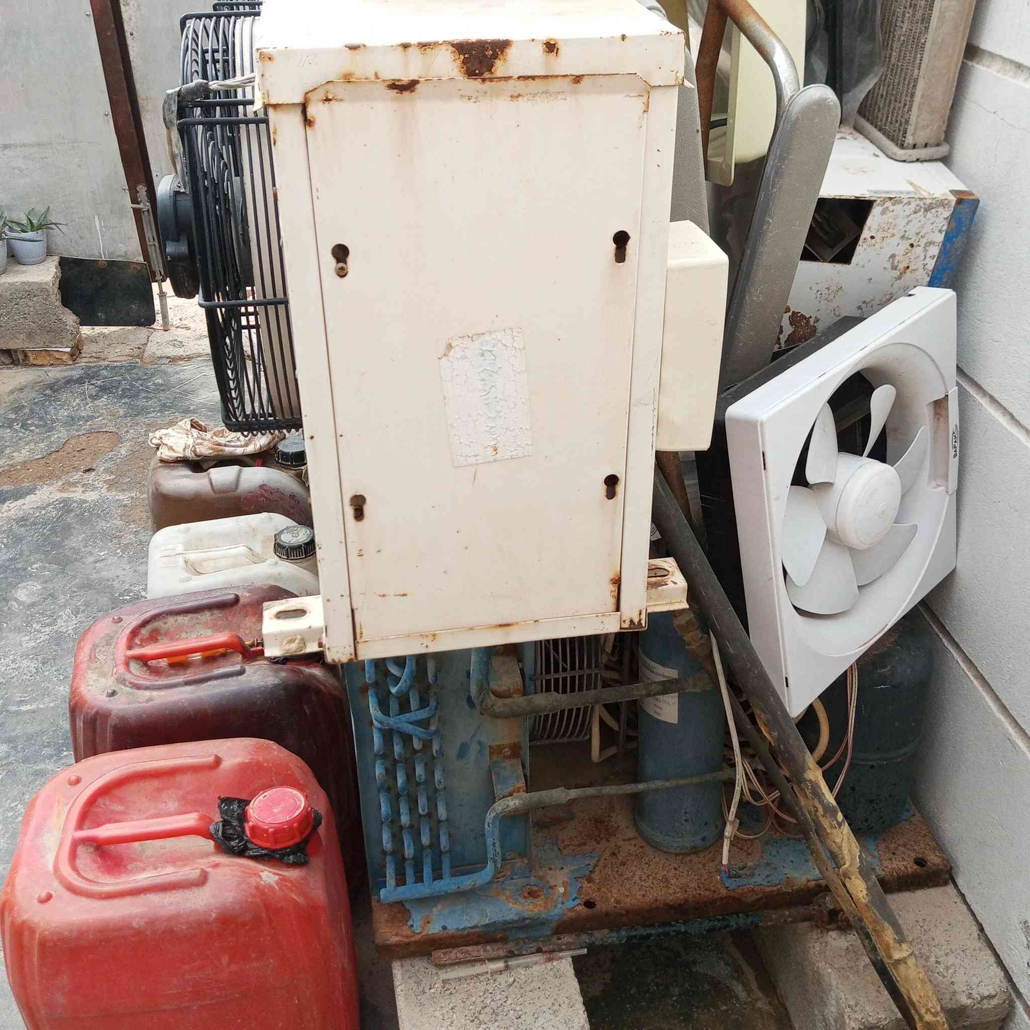 براد للبيع اتصال على هذا الرقم ***********
