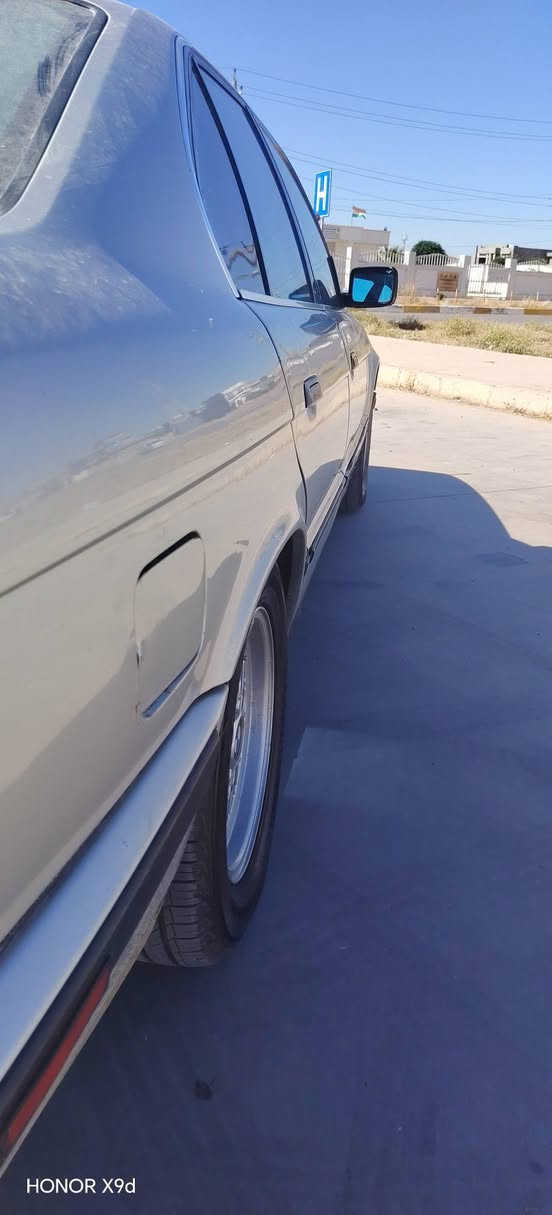 bmw 525i1992
 بۆفرۆشتن تۆماتیک تەبرید سلایت چار جام کارەبا ڕەقەم موسل وەکالە بەناو خۆمانە چارتایەی نوێی لەبنە لایت ئەڵقە کامل لیدە سەیارەکە سبوع عامە لۆ جوانی چەکوچی پێوەنیەگێرو مەکینە بەشەرت سعر45
 رەقەم تەلەفۆن *********** أربيل, العراق
