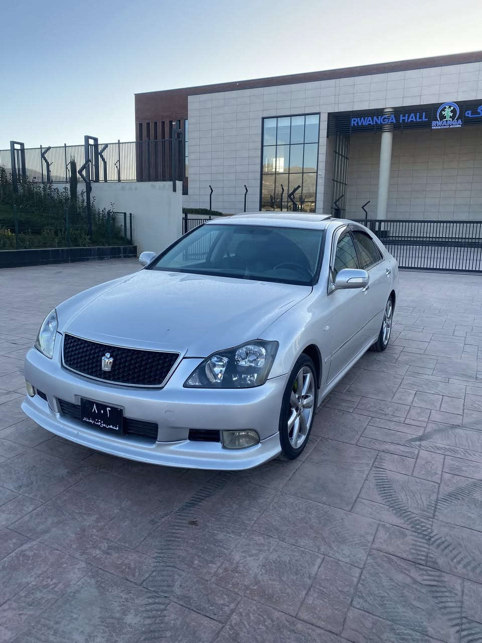 سەرەتا بەناوی خوا
شاهینەبراوە
١٨٠ بچوک بە گەورە مەرغوبی بازار
جڵد هیتەر سڵاید ئاوێنە ئیشارەت ویل دنگە قەپات مواسەفات
بەسمەرەساسی
٣دوگمە 
هەر چوار دەبڵەکەی کراوە بە رۆیاڵ 
 تایەو ویلی مەزبوت
هەموو گیانی جاهیزەو هەمو گیانت بەشەرت ئەیەمێ
تەبرید ساردو گەرمی بەسراوە 
جامی پێشو دوا هەلگیراوە 
برێک بەسراوە 
موشتەریت تەلەفون کە یان نامە بنێرە جوابی کۆمێنت نا دەمەوە
ژمارەی موبایل *********** 
ڤایبەر و وەتس ئەپی لەسەرە 
ئەدمین ❤️
