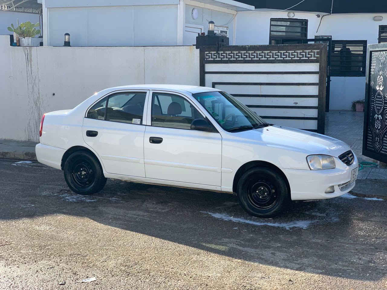 سلامً عليكم فيرنا موديل 2010
بي صبغ ربع بونيد كير محرك شرط 
سيار جاهز مابي مصرف سعره 75
اخوان لا تراسلني مكلفه بل نشر 
خابر صاحب سيار عنوان كركوك 
*********** كركوك, العراق
