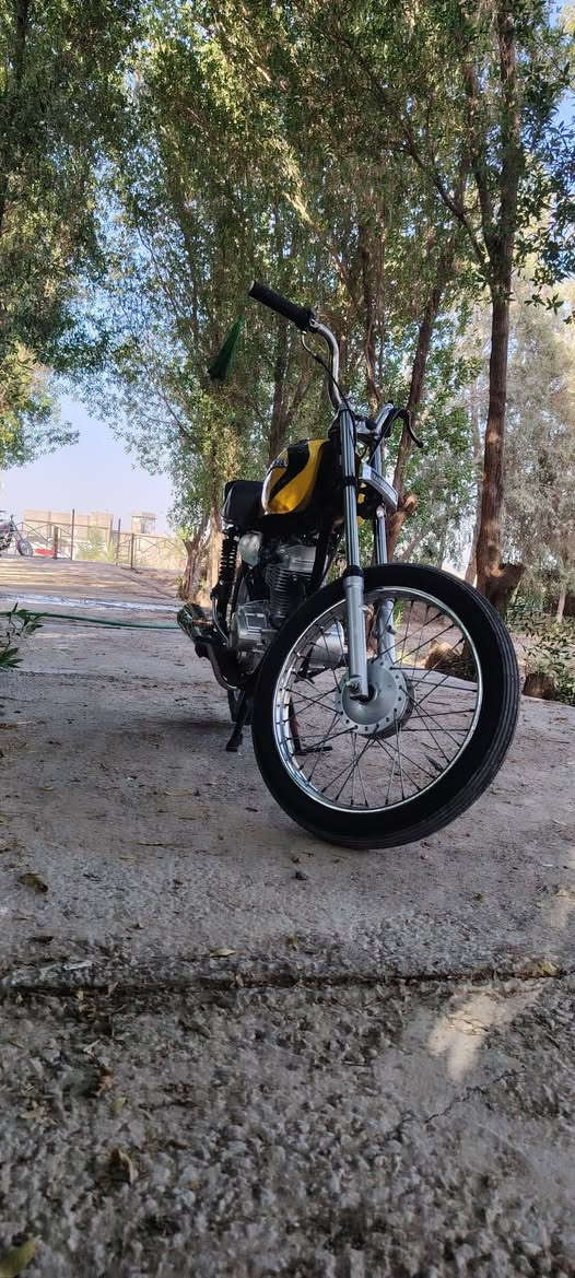 السلام عليكم شباب دراجه تعمير لبيع الدراجه خير من الله صار اسبوع من عمرته أوراق 2016مكينه انتنس الشراري بي خير ويدلل (***********)
