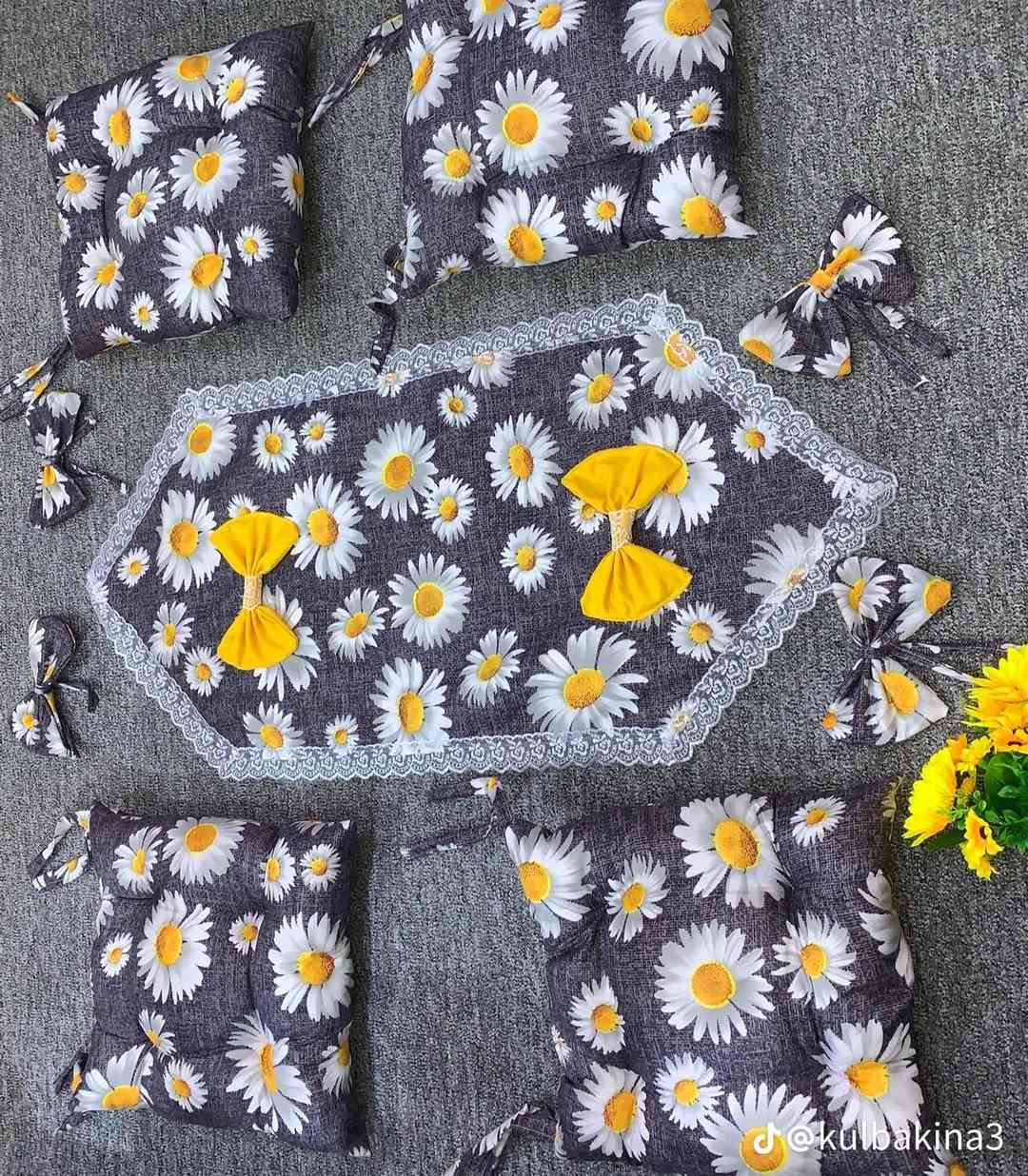 خياط حسب الطلب الزبونه مفرش طاوله طعام وكوشات اربع يوجد توصيل داخل السماوة مجاني وتوصيل محافظات ٣@


**إذا كنت صاحب هذا الإعلان وتريد حذفه لأي سبب، رجاءا أرسل رسالة إلى الدعم الفني**