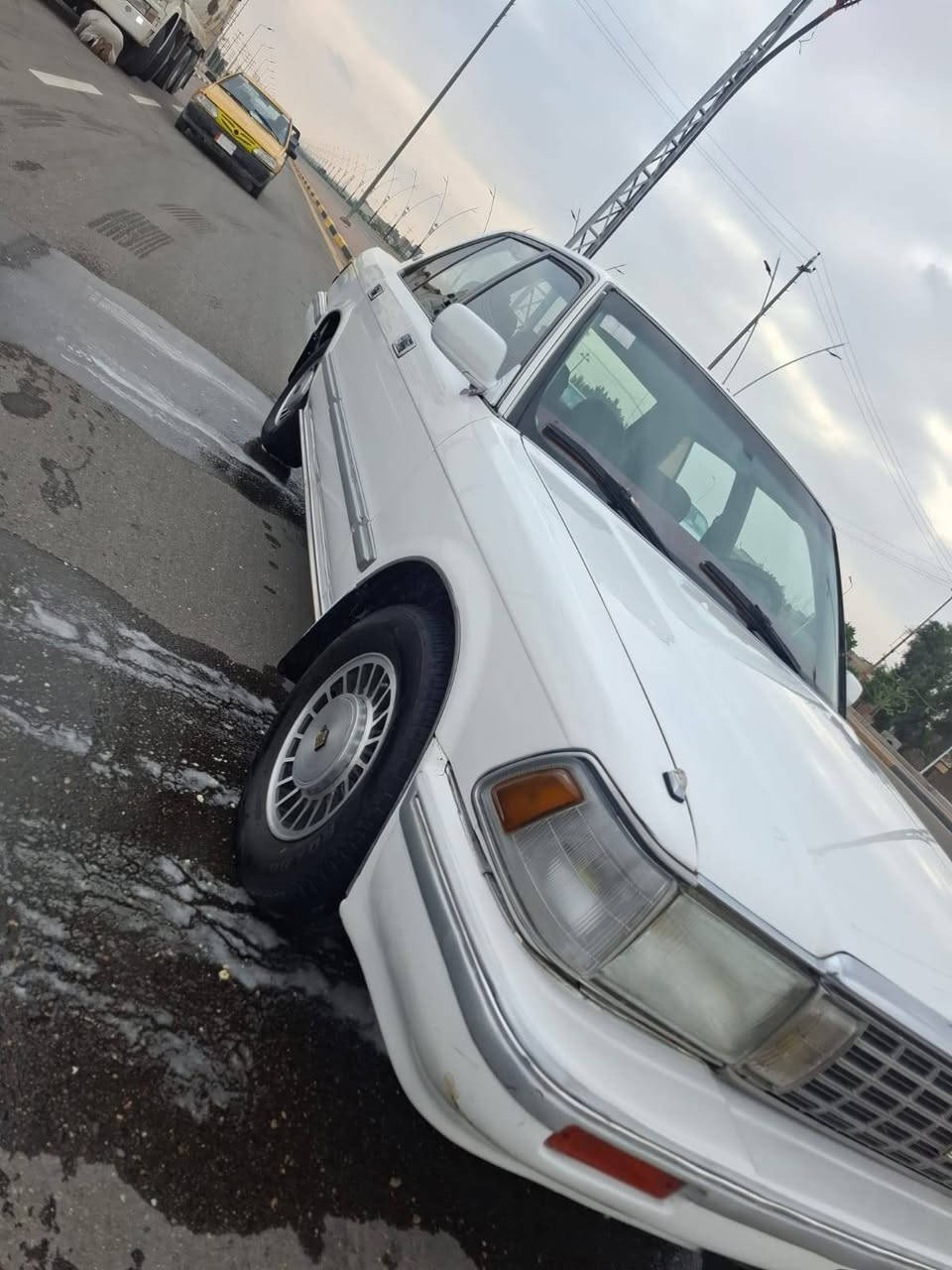 سلام عليكم رمضان كريم سيدان موديل 1991ايسر بلاد بسمي مكاني ناصريه كفاله عامه السياره دواخل زيرو كلشش جديده السياره السعر 68وبيها مجال ***********
