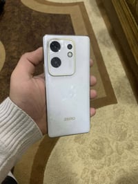 انفنكس زيرو 30 pro 4G ذاكره٢٥٦ رام ٨ ما مفتوح بي فطر بلمس فقط وما مآثر...