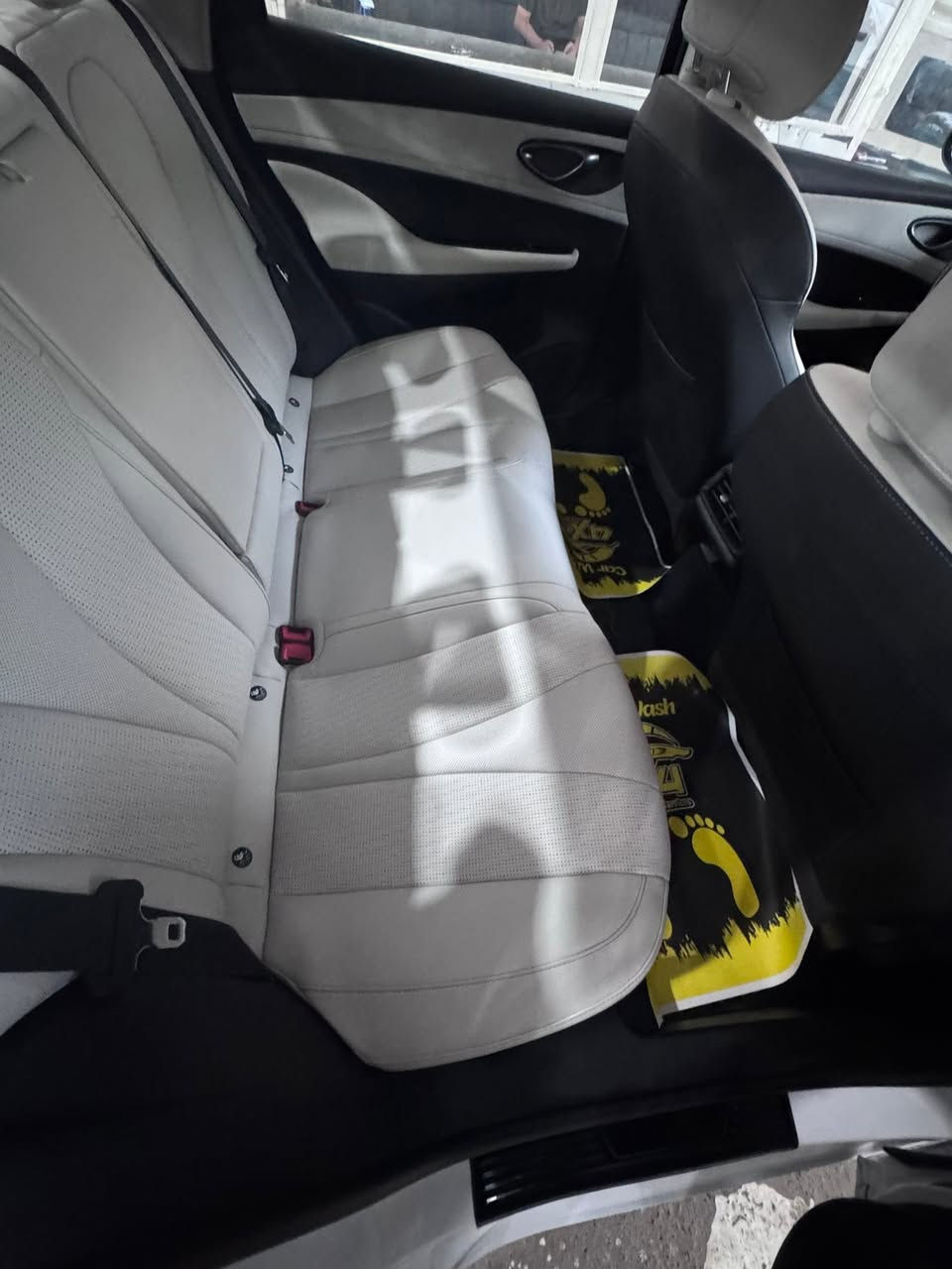السلام عليكم BYD سيل فايف موديل 2025 

فول مواصفات ام 13 كامره واتو بارك 

ماشيا 6 تالاف على شحن وبانزين الكلي 

مكفوله كفاله عامه 

غراضه بعده مامفتوحه بالجيس 

عنوان بغداد معارض الكريعات 

السعر 22 مليون 600 صافي بدون دلاليه 

الاستفسار ***********
