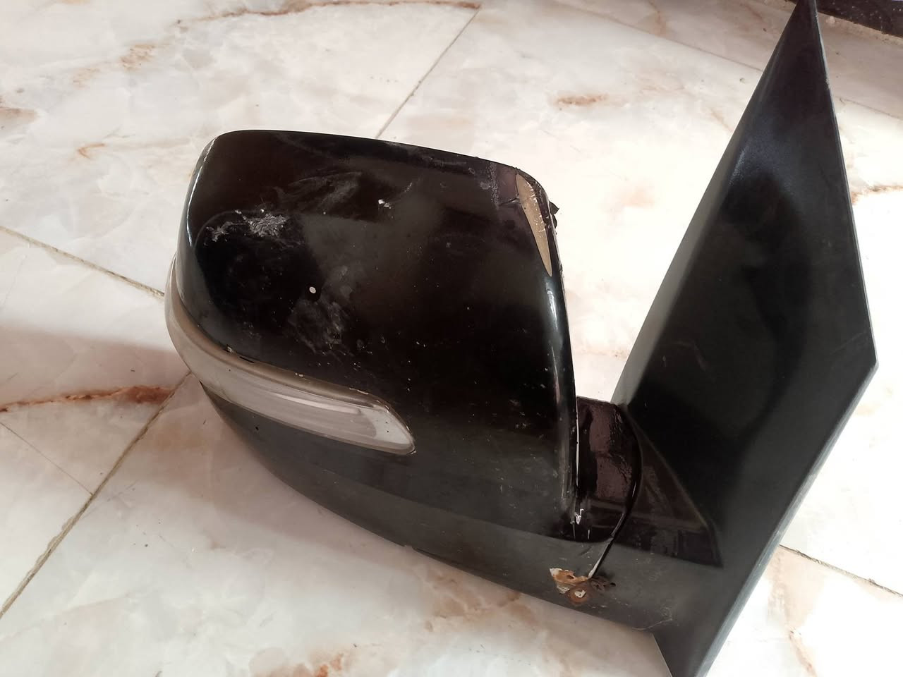 سلام عليكم مرايات ستاركس للبيع سعر 60 رقم‏‪***********‬
