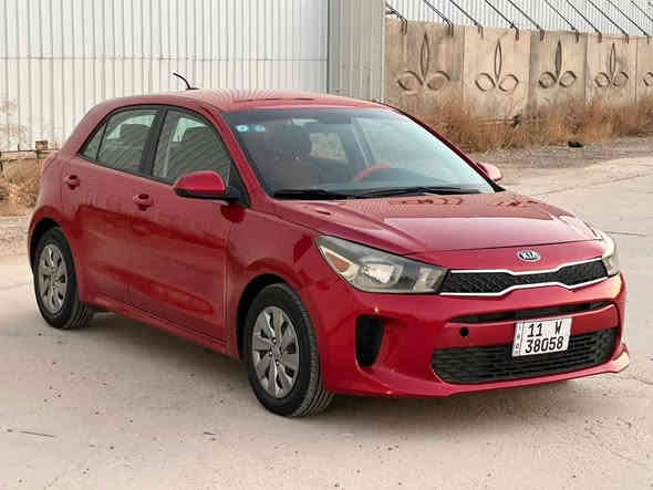 السلام عليكم
سياره جديده مال جني الله شاهد
ماشية 20 رقم بغداد بسمي
جديده هزه جديده كلشي جديد
مابيه سيارة كل نقص 
كيا ريو موديل ٢٠٢٠ جديدة بدون اي نقص هاج باك مواصفات S معروفة
ماشية ٢٠  مايل نص فول حادث بلمنشور جاملغين وبنيد حادث صطحي وباقي مكفول تخم تاير جديد حدادية على وضعيت شركه بدون اي نقص بسمي
تحويل ثاني يوم 
السعر 110وبيه مجال بصيط
بغداد العامرية 
*********** 
الهاتف *********** واتساب
