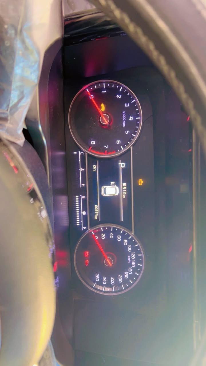 السلام عليكم
سورنتو البيع 2021 خليجيه
فول ماعده فتحه 
***********
سعرها ٢٦٥
