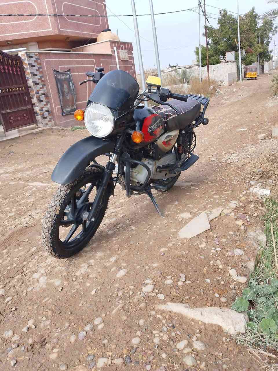 سلام عليكم دراجه البيع بوكسر موديل 2022 شهر 5 اوراق كامله دراجه نضيفه جاهزة خير من   سعر مليون. وربع وبيها مجال الطيب عنوان بغداد قرب سيطرة الشعب رقم الهاتف ***********
